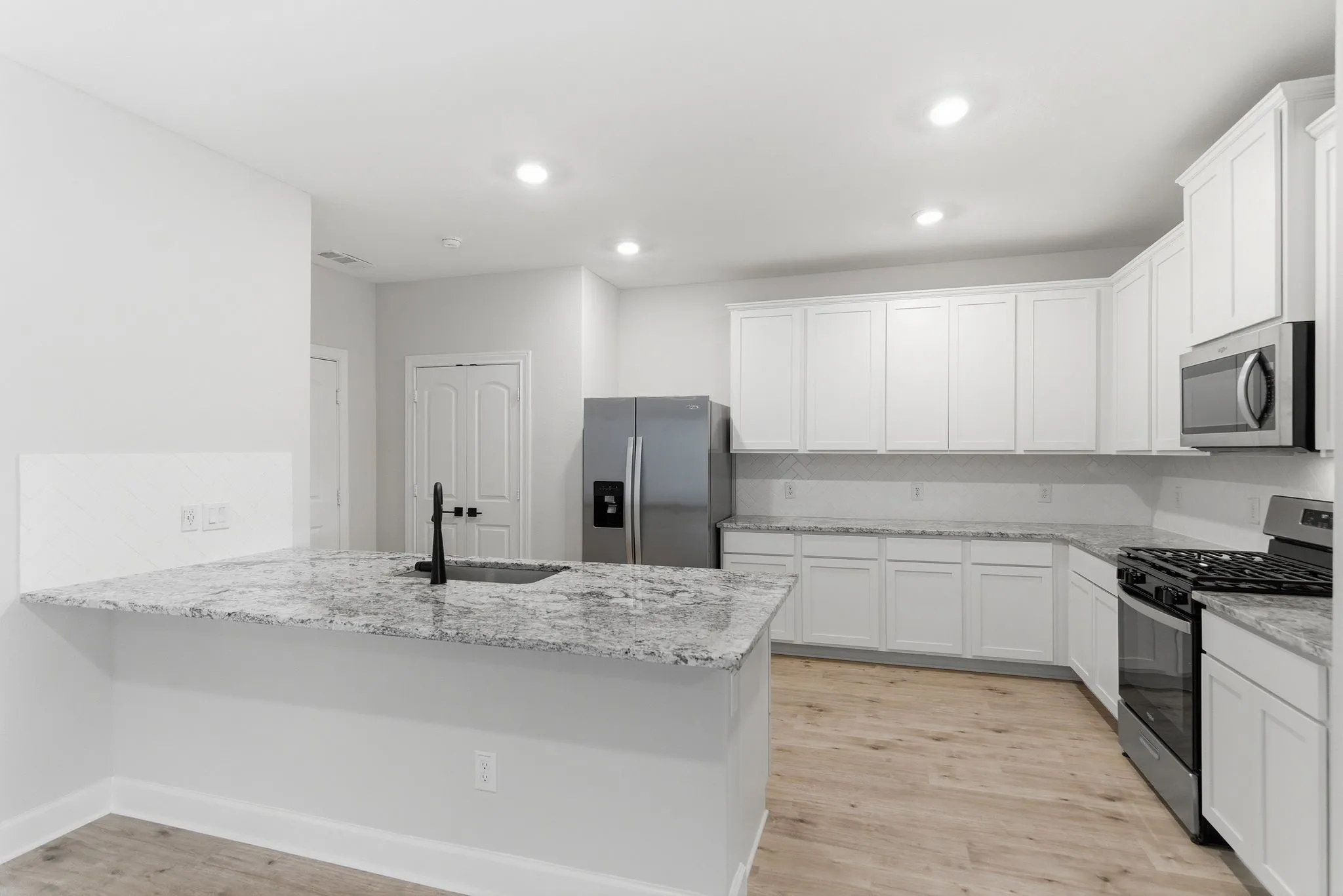 Single Family Residence For Rent in Collin County , 1308 Windermere Way, Princeton, Texas 75407, 5 Bedroom, 3 Bathroom, 2 Garage spaces, 2,533 Sqft, built in 2022, mls#21361963, Real Estate Agent in Princeton, Homes For Rent in Collin county, Homes For Rent in Princeton, Realtor in Princeton Texas, Real Estate Brokerage Independent Realty Texas, Luminita Cordes Realtor