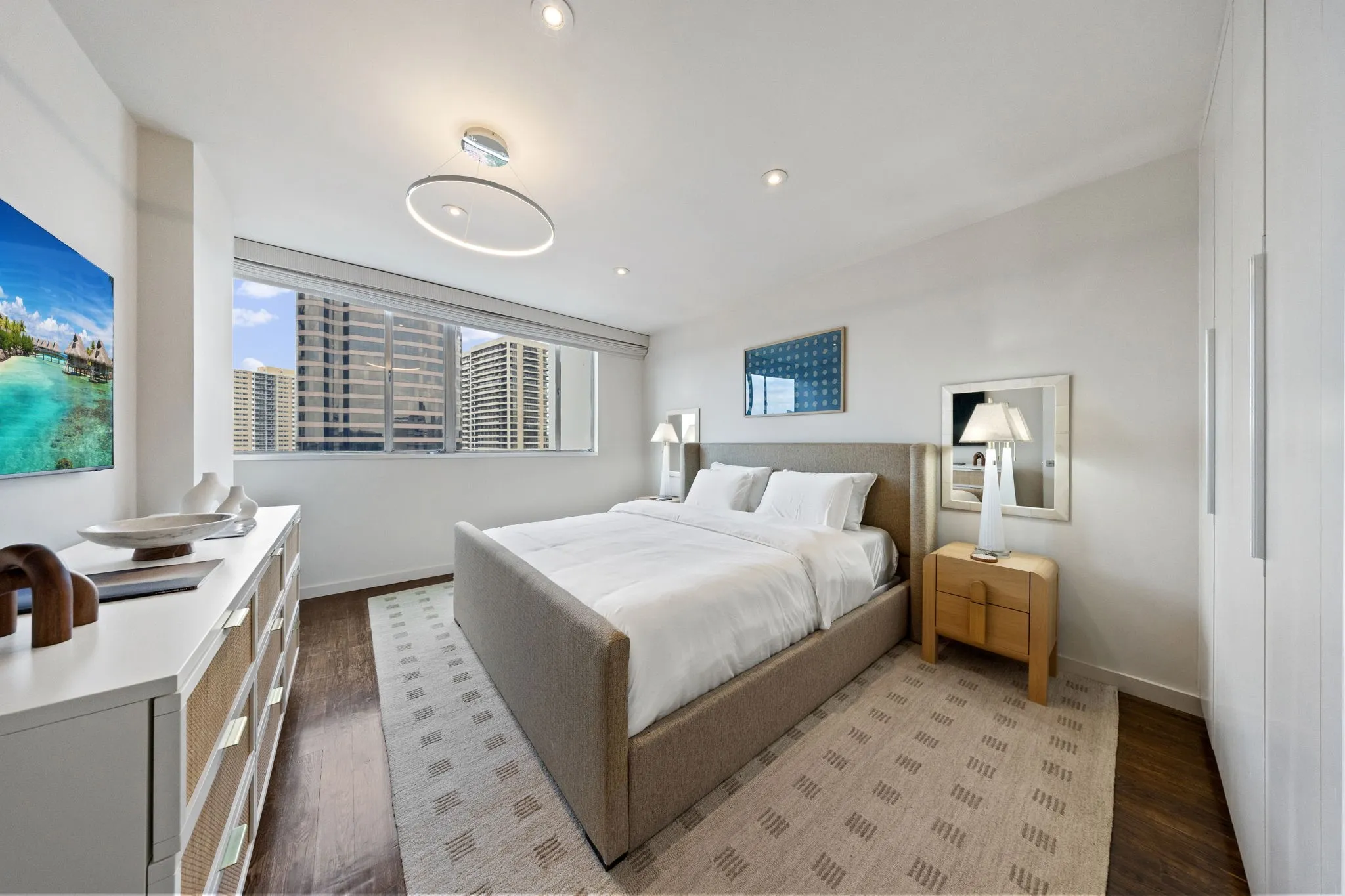 Condominium For Rent in Dallas County , 3701 Turtle Creek Boulevard, Dallas, Texas 75219, 1 Bedroom, 1 Bathroom, 2 Garage spaces, 793 Sqft, built in 1962, mls#21360610, Real Estate Agent in Dallas, Homes For Rent in Dallas county, Homes For Rent in Dallas, Realtor in Dallas Texas, Real Estate Brokerage Independent Realty Texas, Luminita Cordes Realtor