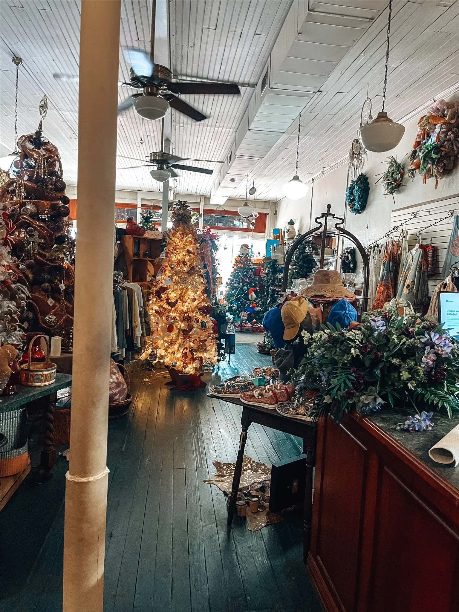 Retail For Sale in Van Zandt County , 201 N Fourth, Wills Point, Texas 75169, 0, 0, Garage spaces, 7,347 Sqft, built in 1900, Price $995,000, mls#21358597, Real Estate Agent in Wills Point, Homes For Sale in Van Zandt county, Homes For Sale in Wills Point, Realtor in Wills Point Texas, Real Estate Brokerage Independent Realty Texas, Luminita Cordes Realtor