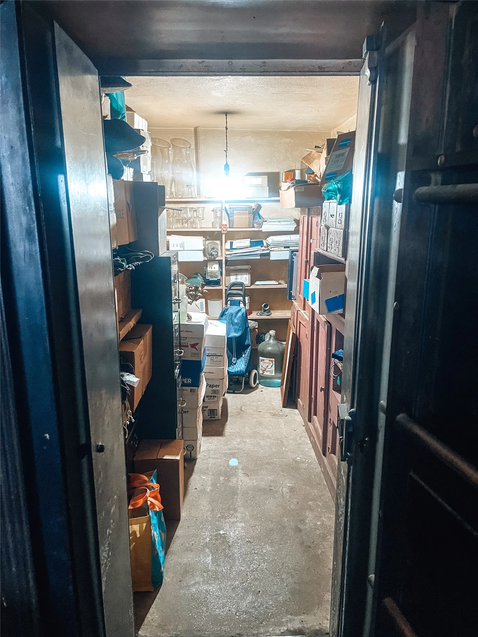 Retail For Sale in Van Zandt County , 201 N Fourth, Wills Point, Texas 75169, 0, 0, Garage spaces, 7,347 Sqft, built in 1900, Price $995,000, mls#21358597, Real Estate Agent in Wills Point, Homes For Sale in Van Zandt county, Homes For Sale in Wills Point, Realtor in Wills Point Texas, Real Estate Brokerage Independent Realty Texas, Luminita Cordes Realtor