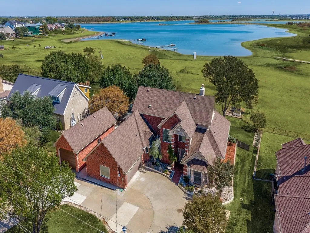 Single Family Residence For Rent in Denton County , 10519 Buccaneer Point, Frisco, Texas 75036, 4 Bedroom, 3 Bathroom, 4 Garage spaces, 3,022 Sqft, built in 1991, mls#21361029, Real Estate Agent in Frisco, Homes For Rent in Denton county, Homes For Rent in Frisco, Realtor in Frisco Texas, Real Estate Brokerage Independent Realty Texas, Luminita Cordes Realtor