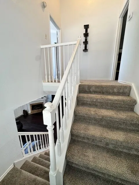 Townhouse For Sale in Dallas County , 2411 Northlake Court, Irving, Texas 75038, 2 Bedroom, 3 Bathroom, Garage spaces, 1,176 Sqft, built in 1983, mls#21361977, Real Estate Agent in Irving, Homes For Sale in Dallas county, Homes For Sale in Irving, Realtor in Irving Texas, Real Estate Brokerage Independent Realty Texas, Luminita Cordes Realtor