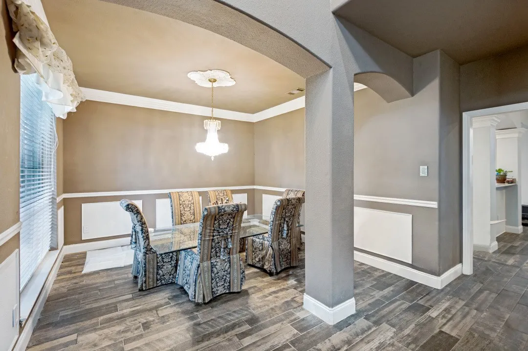 Single Family Residence For Sale in Denton County , 5904 Stewart Circle, The Colony, Texas 75056, 4 Bedroom, 4 Bathroom, 2 Garage spaces, 2,659 Sqft, built in 1996, mls#21360265, Real Estate Agent in The Colony, Homes For Sale in Denton county, Homes For Sale in The Colony, Realtor in The Colony Texas, Real Estate Brokerage Independent Realty Texas, Luminita Cordes Realtor