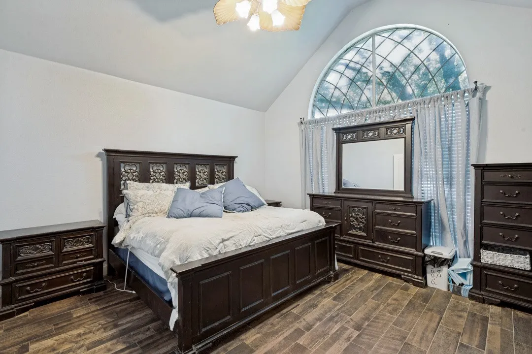 Single Family Residence For Sale in Denton County , 5904 Stewart Circle, The Colony, Texas 75056, 4 Bedroom, 4 Bathroom, 2 Garage spaces, 2,659 Sqft, built in 1996, mls#21360265, Real Estate Agent in The Colony, Homes For Sale in Denton county, Homes For Sale in The Colony, Realtor in The Colony Texas, Real Estate Brokerage Independent Realty Texas, Luminita Cordes Realtor