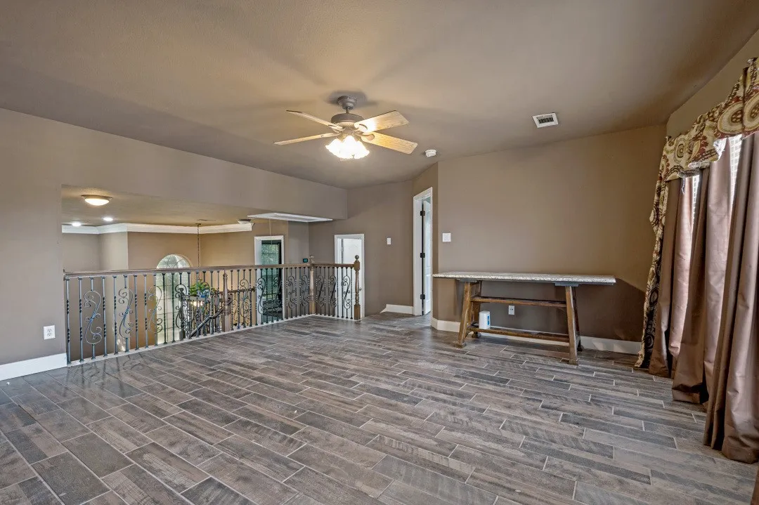 Single Family Residence For Sale in Denton County , 5904 Stewart Circle, The Colony, Texas 75056, 4 Bedroom, 4 Bathroom, 2 Garage spaces, 2,659 Sqft, built in 1996, mls#21360265, Real Estate Agent in The Colony, Homes For Sale in Denton county, Homes For Sale in The Colony, Realtor in The Colony Texas, Real Estate Brokerage Independent Realty Texas, Luminita Cordes Realtor