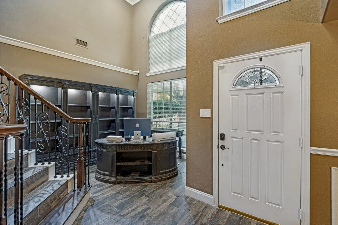Single Family Residence For Sale in Denton County , 5904 Stewart Circle, The Colony, Texas 75056, 4 Bedroom, 4 Bathroom, 2 Garage spaces, 2,659 Sqft, built in 1996, mls#21360265, Real Estate Agent in The Colony, Homes For Sale in Denton county, Homes For Sale in The Colony, Realtor in The Colony Texas, Real Estate Brokerage Independent Realty Texas, Luminita Cordes Realtor