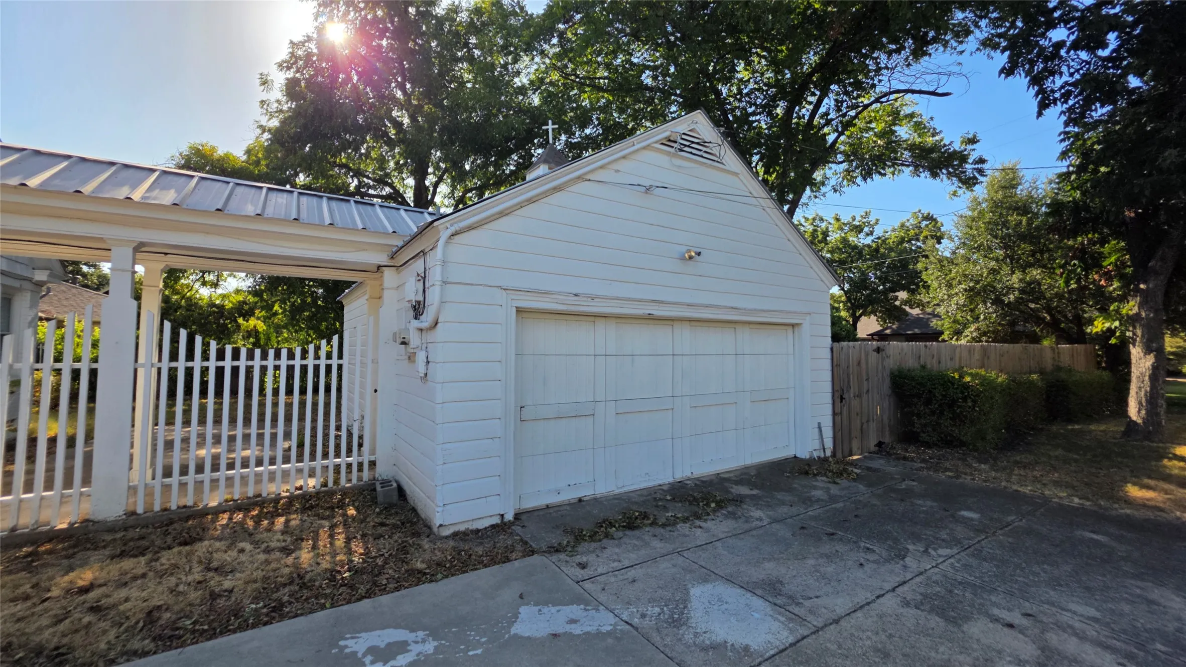 Make this whole property your next home today!
