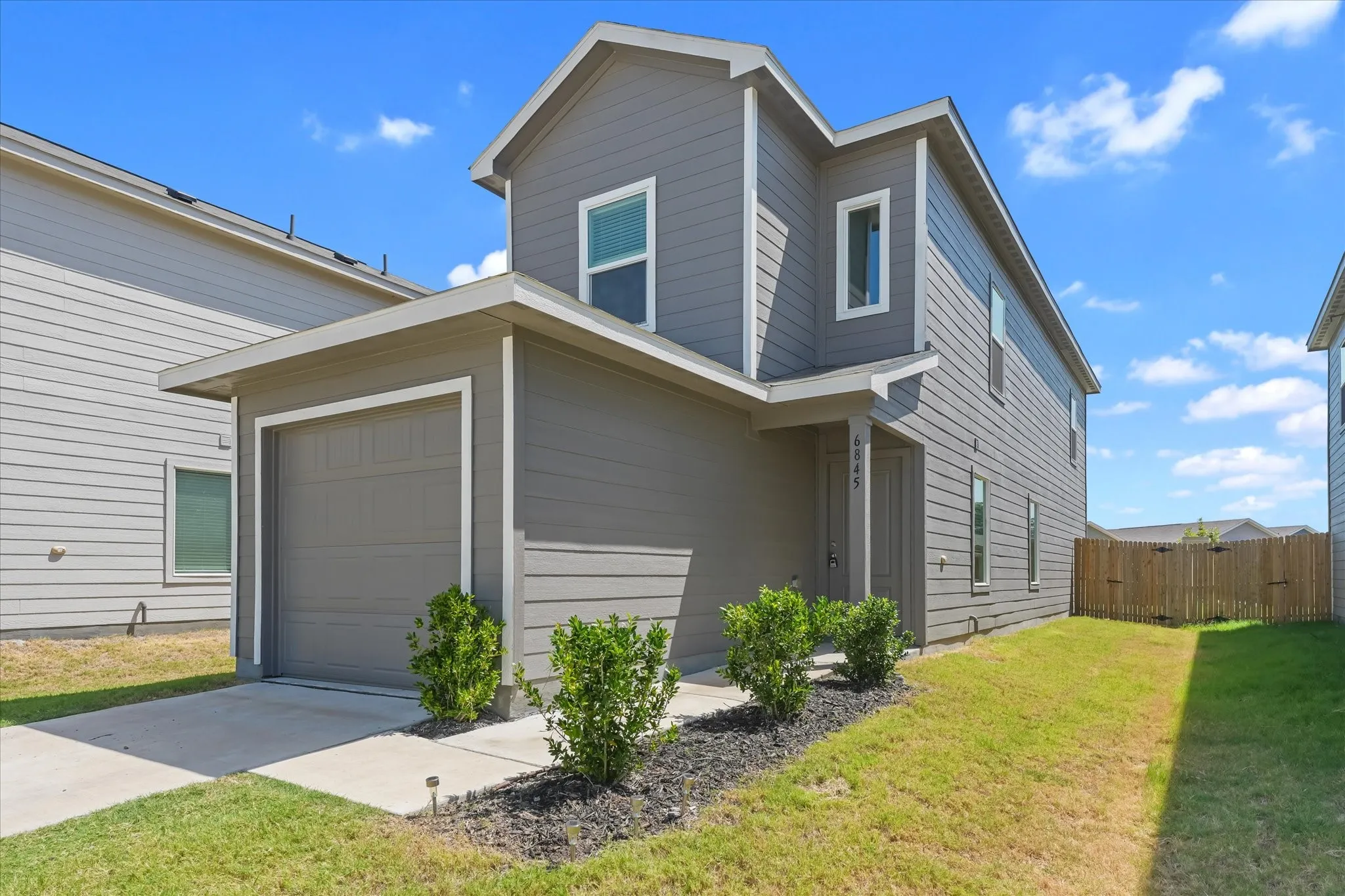 Single Family Residence For Rent in Collin County , 6845 Bramblewood Drive, Princeton, Texas 75407, 3 Bedroom, 3 Bathroom, 1 Garage spaces, 1,374 Sqft, built in 2024, mls#21359888, Real Estate Agent in Princeton, Homes For Rent in Collin county, Homes For Rent in Princeton, Realtor in Princeton Texas, Real Estate Brokerage Independent Realty Texas, Luminita Cordes Realtor