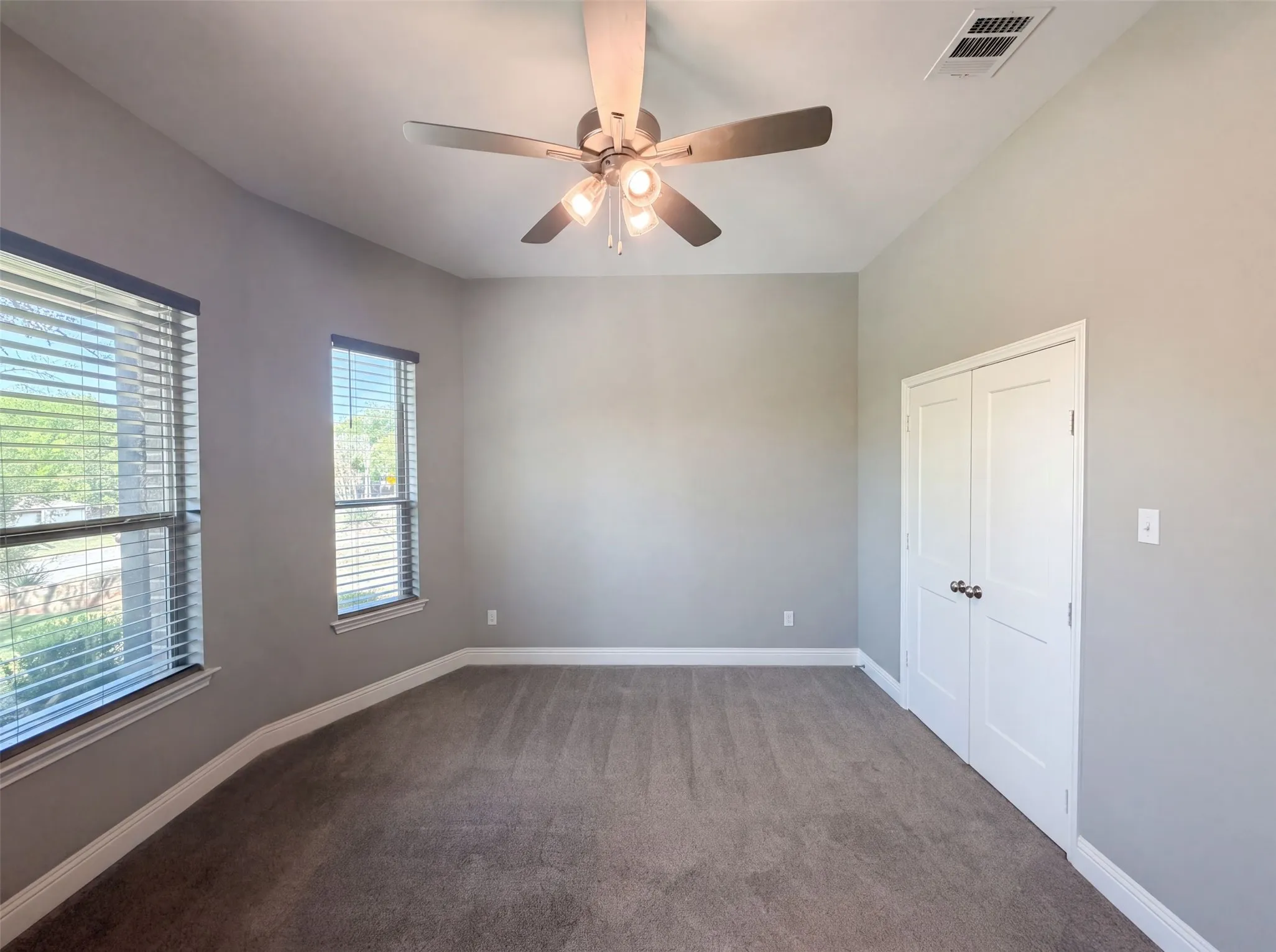 Single Family Residence For Sale in Tarrant County , 8912 Holt Street, Lakeside, Texas 76135, 4 Bedroom, 3 Bathroom, 2 Garage spaces, 2,582 Sqft, built in 2024, mls#21361988, Real Estate Agent in Lakeside, Homes For Sale in Tarrant county, Homes For Sale in Lakeside, Realtor in Lakeside Texas, Real Estate Brokerage Independent Realty Texas, Luminita Cordes Realtor