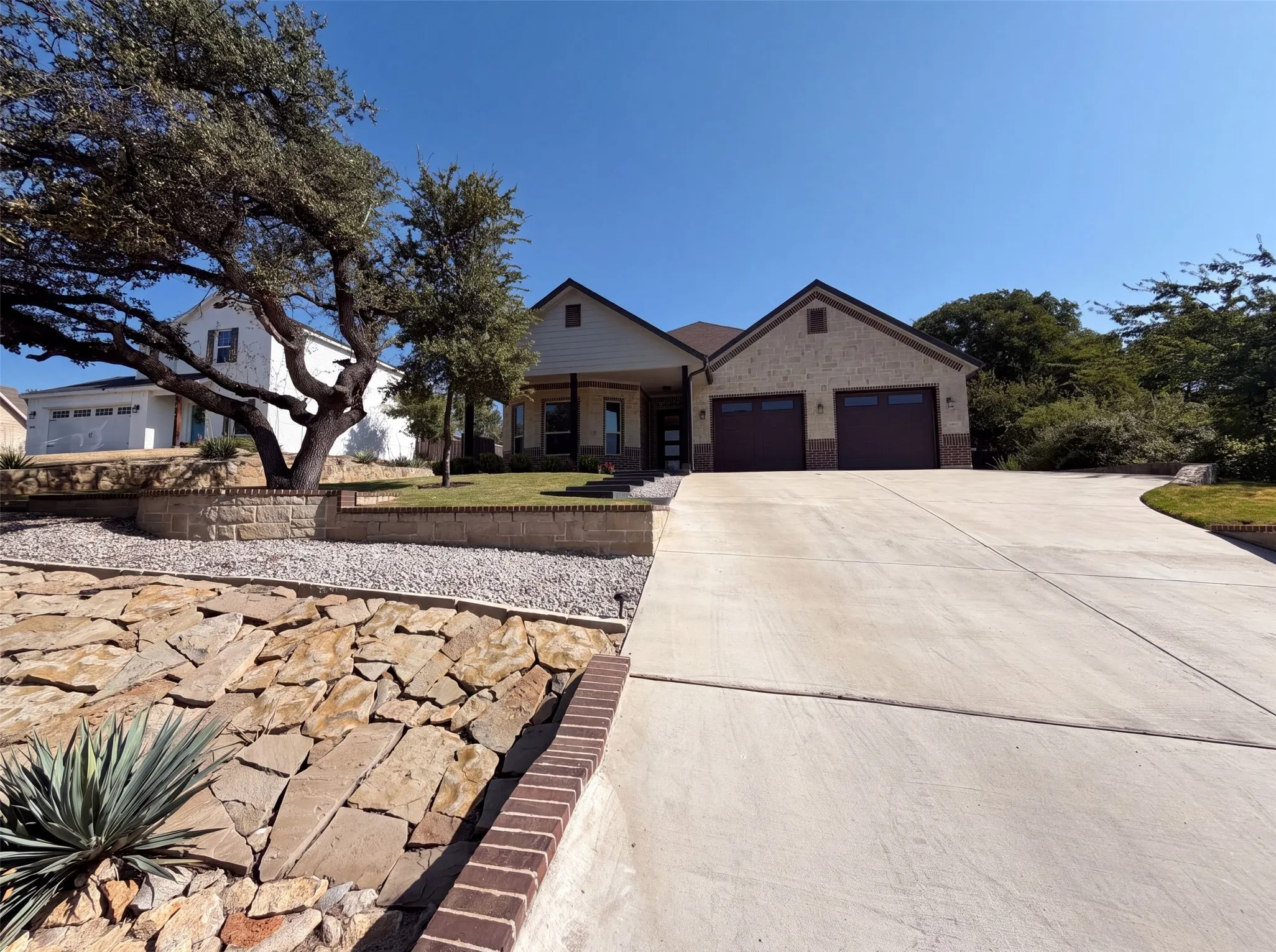 Single Family Residence For Sale in Tarrant County , 8912 Holt Street, Lakeside, Texas 76135, 4 Bedroom, 3 Bathroom, 2 Garage spaces, 2,582 Sqft, built in 2024, mls#21361988, Real Estate Agent in Lakeside, Homes For Sale in Tarrant county, Homes For Sale in Lakeside, Realtor in Lakeside Texas, Real Estate Brokerage Independent Realty Texas, Luminita Cordes Realtor