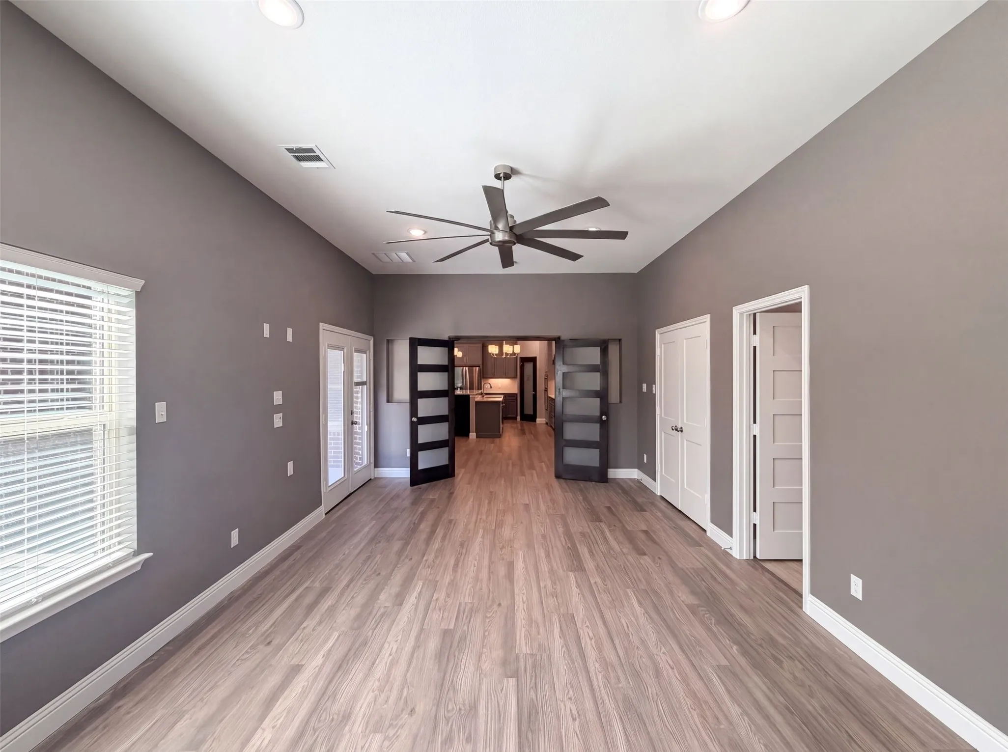 Single Family Residence For Sale in Tarrant County , 8912 Holt Street, Lakeside, Texas 76135, 4 Bedroom, 3 Bathroom, 2 Garage spaces, 2,582 Sqft, built in 2024, mls#21361988, Real Estate Agent in Lakeside, Homes For Sale in Tarrant county, Homes For Sale in Lakeside, Realtor in Lakeside Texas, Real Estate Brokerage Independent Realty Texas, Luminita Cordes Realtor