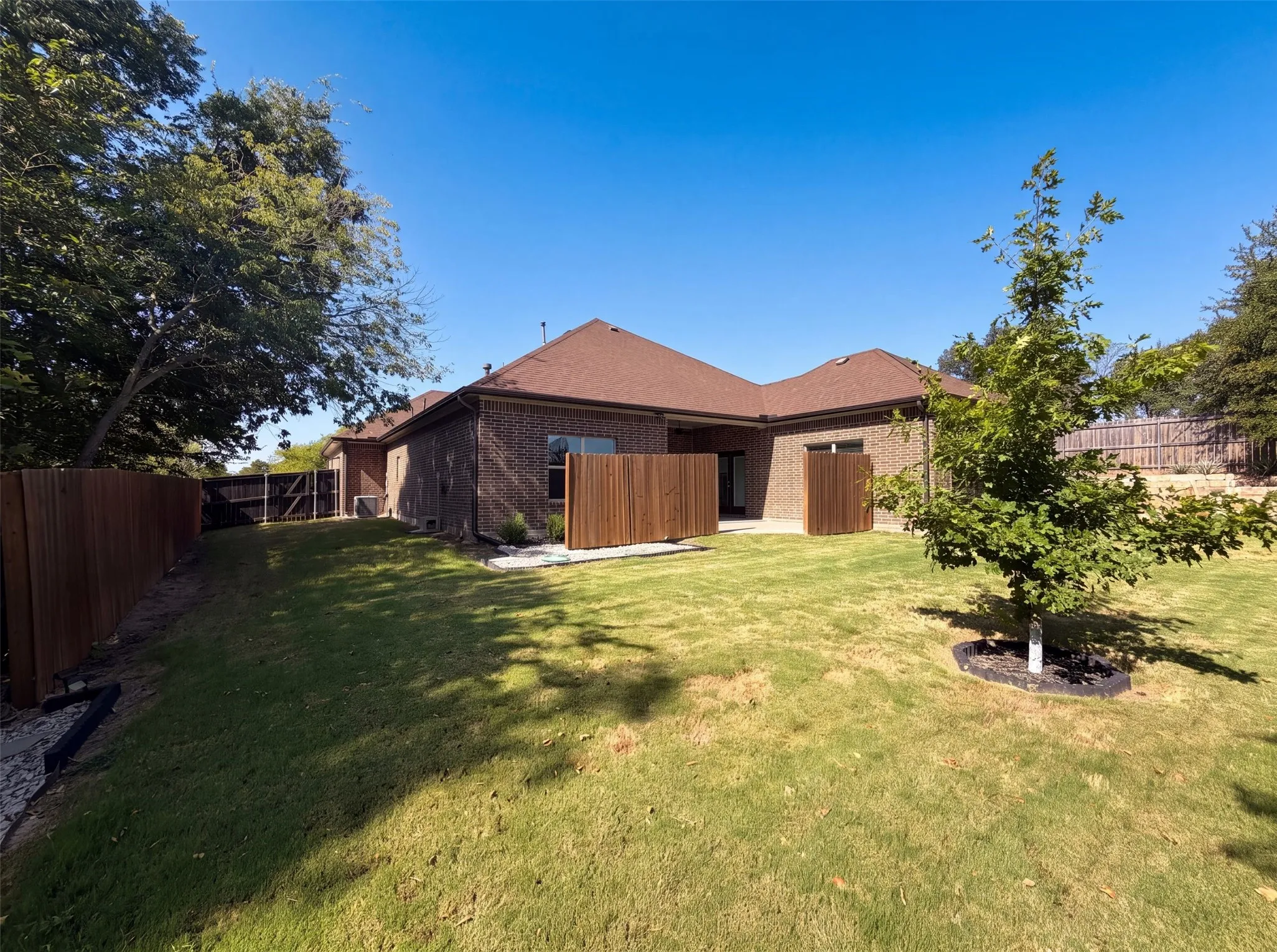 Single Family Residence For Sale in Tarrant County , 8912 Holt Street, Lakeside, Texas 76135, 4 Bedroom, 3 Bathroom, 2 Garage spaces, 2,582 Sqft, built in 2024, mls#21361988, Real Estate Agent in Lakeside, Homes For Sale in Tarrant county, Homes For Sale in Lakeside, Realtor in Lakeside Texas, Real Estate Brokerage Independent Realty Texas, Luminita Cordes Realtor