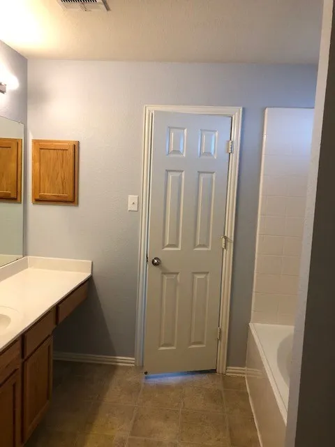 Single Family Residence For Rent in Denton County , 10190 Cedar Lake Drive, Providence Village, Texas 76227, 3 Bedroom, 3 Bathroom, 2 Garage spaces, 1,937 Sqft, built in 2004, Price $1,975, mls#21360094, Real Estate Agent in Providence Village, Homes For Rent in Denton county, Homes For Rent in Providence Village, Realtor in Providence Village Texas, Real Estate Brokerage Independent Realty Texas, Luminita Cordes Realtor