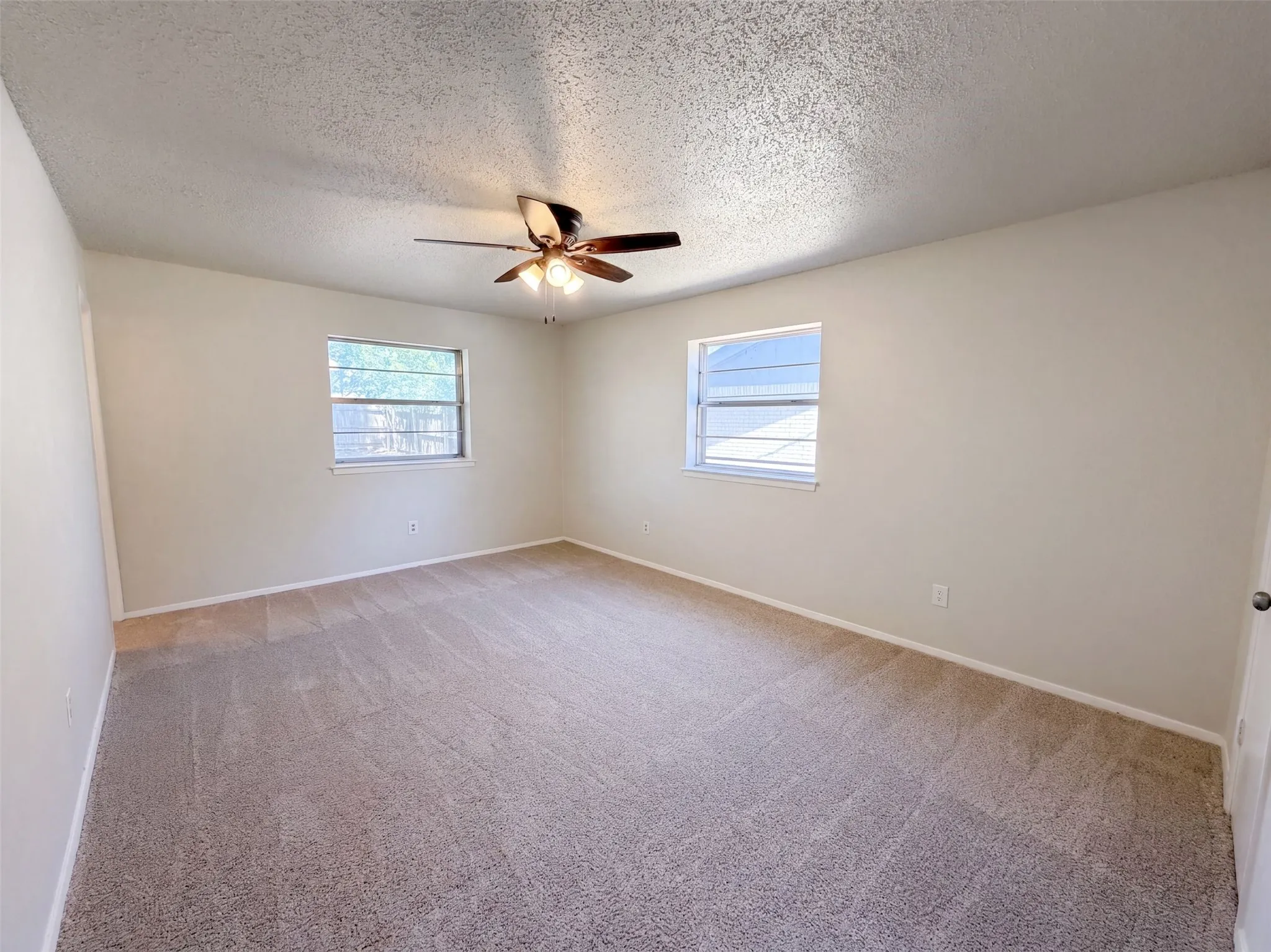 Single Family Residence For Sale in Tarrant County , 6601 Oaklawn Drive, Watauga, Texas 76148, 3 Bedroom, 2 Bathroom, 2 Garage spaces, 1,288 Sqft, built in 1973, mls#21362003, Real Estate Agent in Watauga, Homes For Sale in Tarrant county, Homes For Sale in Watauga, Realtor in Watauga Texas, Real Estate Brokerage Independent Realty Texas, Luminita Cordes Realtor