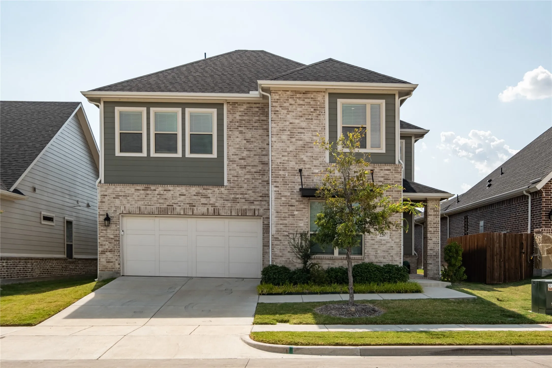 Single Family Residence For Rent in Dallas County , 2207 Santa Monica Drive, Rowlett, Texas 75088, 4 Bedroom, 4 Bathroom, 2 Garage spaces, 3,154 Sqft, built in 2023, mls#21361687, Real Estate Agent in Rowlett, Homes For Rent in Dallas county, Homes For Rent in Rowlett, Realtor in Rowlett Texas, Real Estate Brokerage Independent Realty Texas, Luminita Cordes Realtor