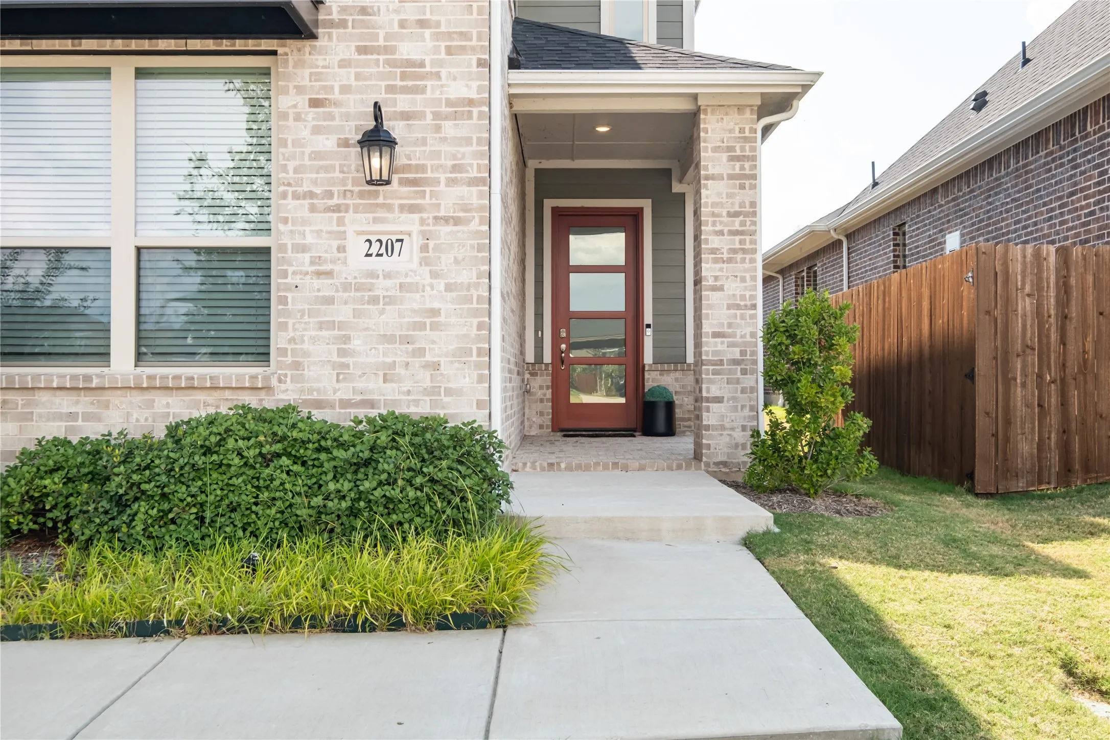 Single Family Residence For Rent in Dallas County , 2207 Santa Monica Drive, Rowlett, Texas 75088, 4 Bedroom, 4 Bathroom, 2 Garage spaces, 3,154 Sqft, built in 2023, mls#21361687, Real Estate Agent in Rowlett, Homes For Rent in Dallas county, Homes For Rent in Rowlett, Realtor in Rowlett Texas, Real Estate Brokerage Independent Realty Texas, Luminita Cordes Realtor