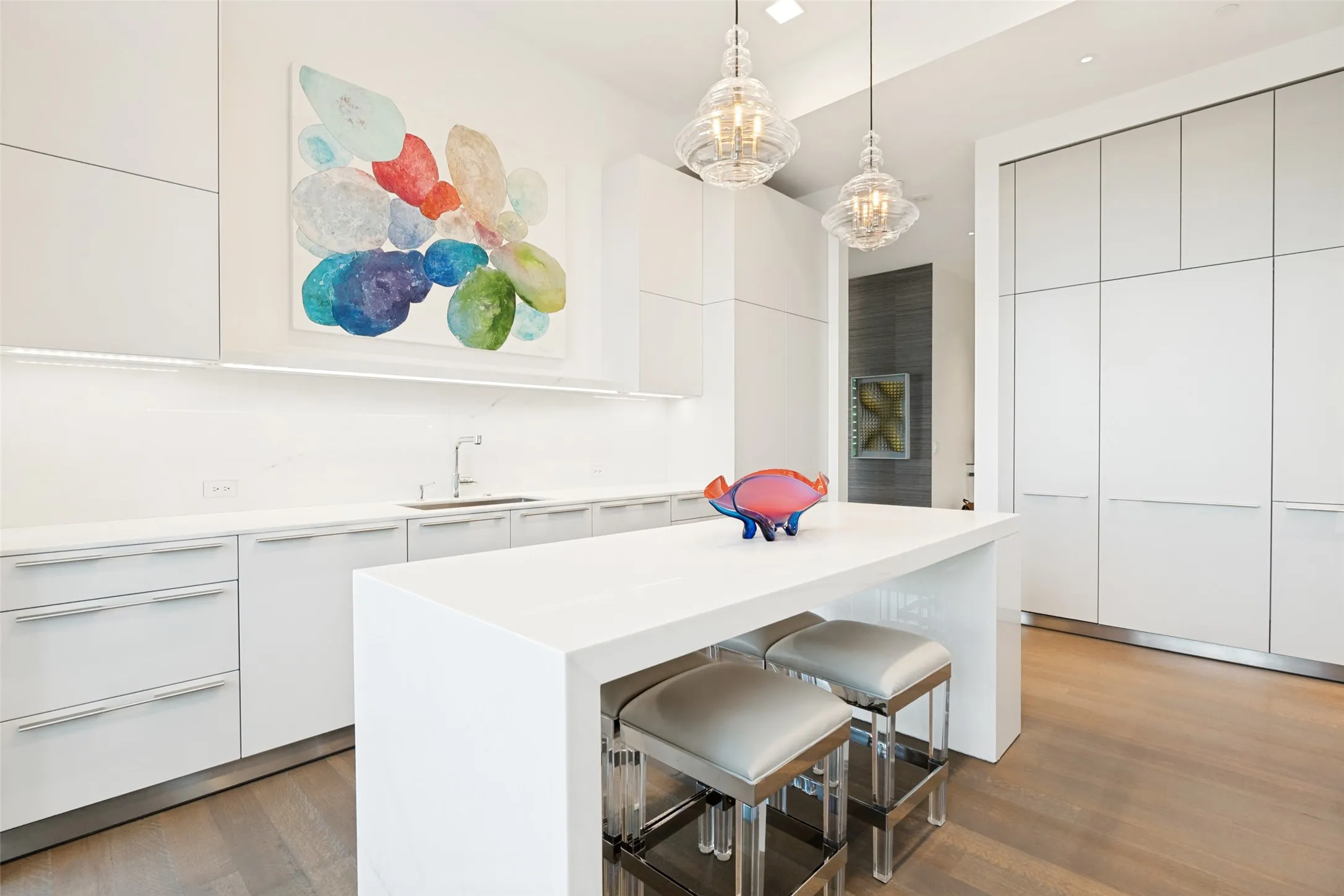 Condominium For Sale in Dallas County , 1918 Olive Street 401, Dallas, Texas 75201, 2 Bedroom, 3 Bathroom, 3 Garage spaces, 4,252 Sqft, built in 2012, mls#21349781, Real Estate Agent in Dallas, Homes For Sale in Dallas county, Homes For Sale in Dallas, Realtor in Dallas Texas, Real Estate Brokerage Independent Realty Texas, Luminita Cordes Realtor