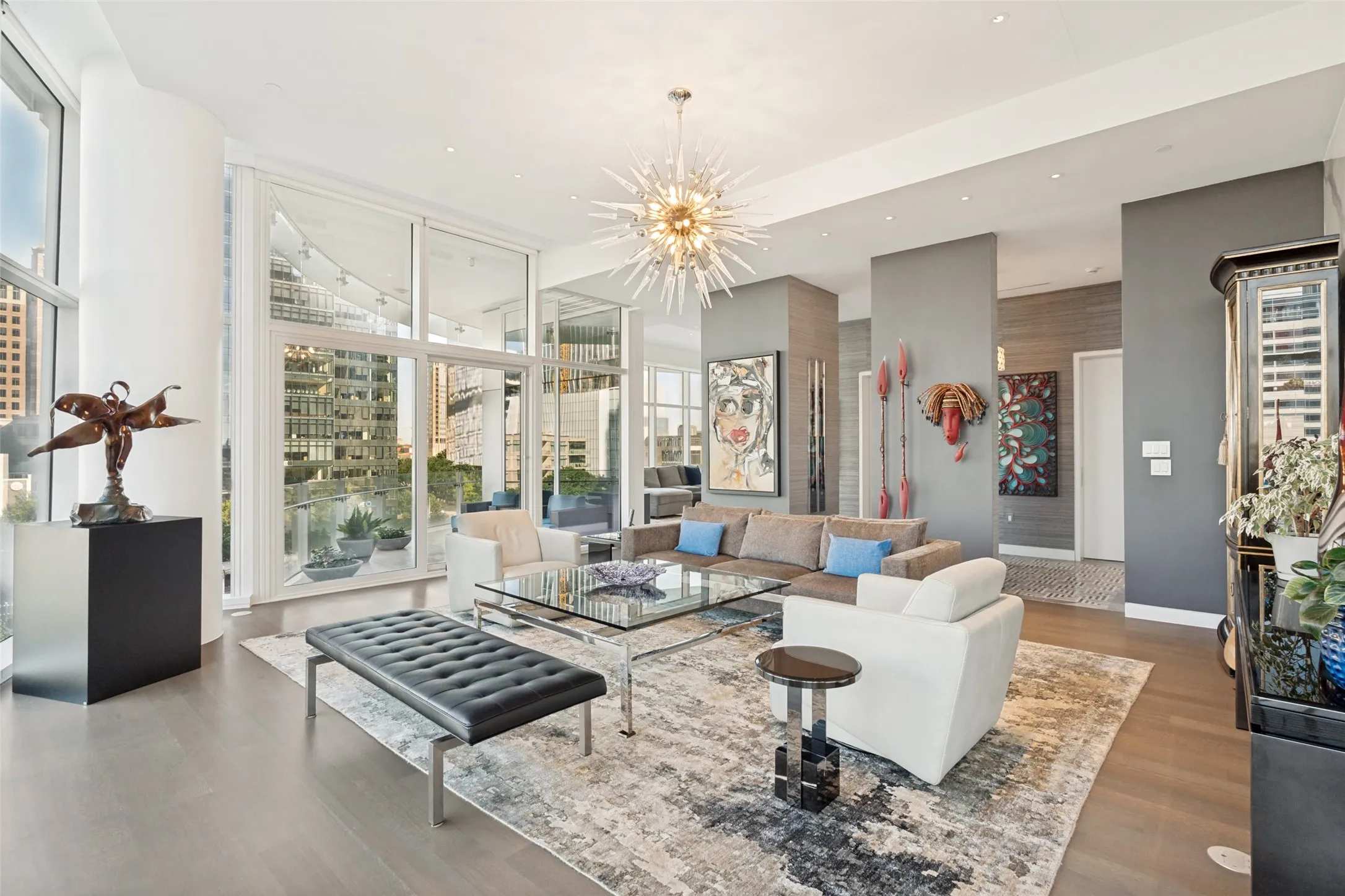 Condominium For Sale in Dallas County , 1918 Olive Street 401, Dallas, Texas 75201, 2 Bedroom, 3 Bathroom, 3 Garage spaces, 4,252 Sqft, built in 2012, mls#21349781, Real Estate Agent in Dallas, Homes For Sale in Dallas county, Homes For Sale in Dallas, Realtor in Dallas Texas, Real Estate Brokerage Independent Realty Texas, Luminita Cordes Realtor