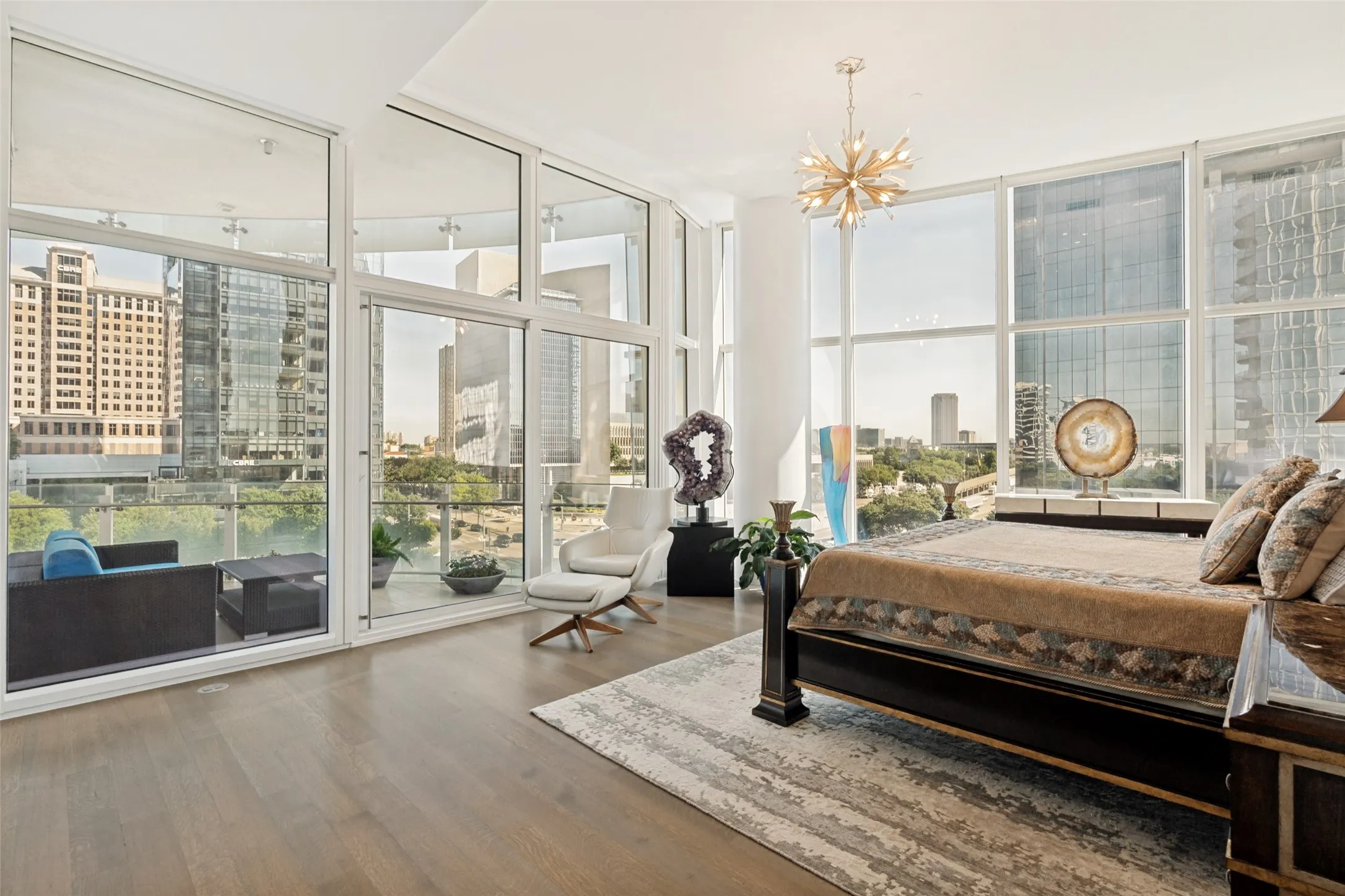 Condominium For Sale in Dallas County , 1918 Olive Street 401, Dallas, Texas 75201, 2 Bedroom, 3 Bathroom, 3 Garage spaces, 4,252 Sqft, built in 2012, mls#21349781, Real Estate Agent in Dallas, Homes For Sale in Dallas county, Homes For Sale in Dallas, Realtor in Dallas Texas, Real Estate Brokerage Independent Realty Texas, Luminita Cordes Realtor