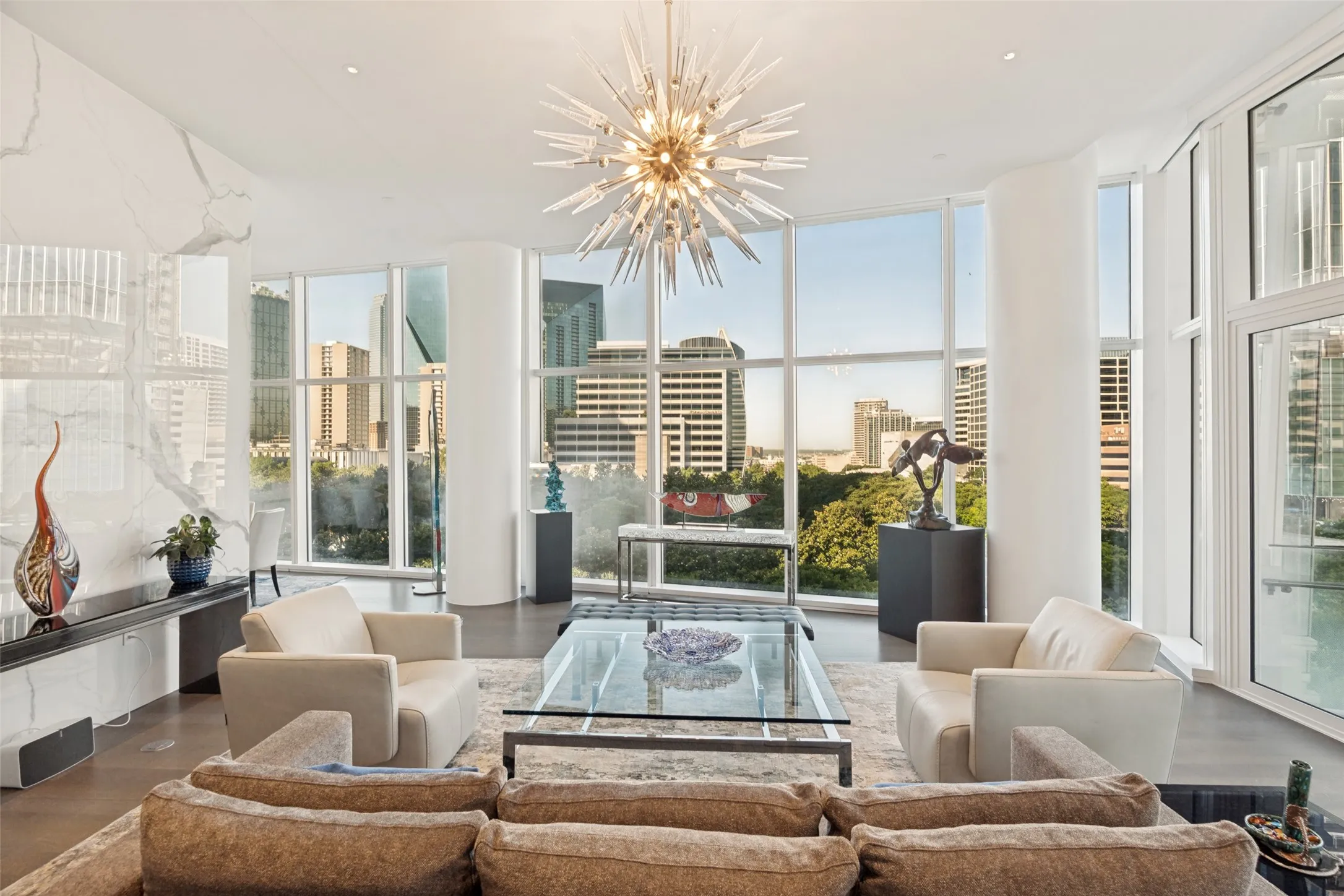 Condominium For Sale in Dallas County , 1918 Olive Street 401, Dallas, Texas 75201, 2 Bedroom, 3 Bathroom, 3 Garage spaces, 4,252 Sqft, built in 2012, mls#21349781, Real Estate Agent in Dallas, Homes For Sale in Dallas county, Homes For Sale in Dallas, Realtor in Dallas Texas, Real Estate Brokerage Independent Realty Texas, Luminita Cordes Realtor