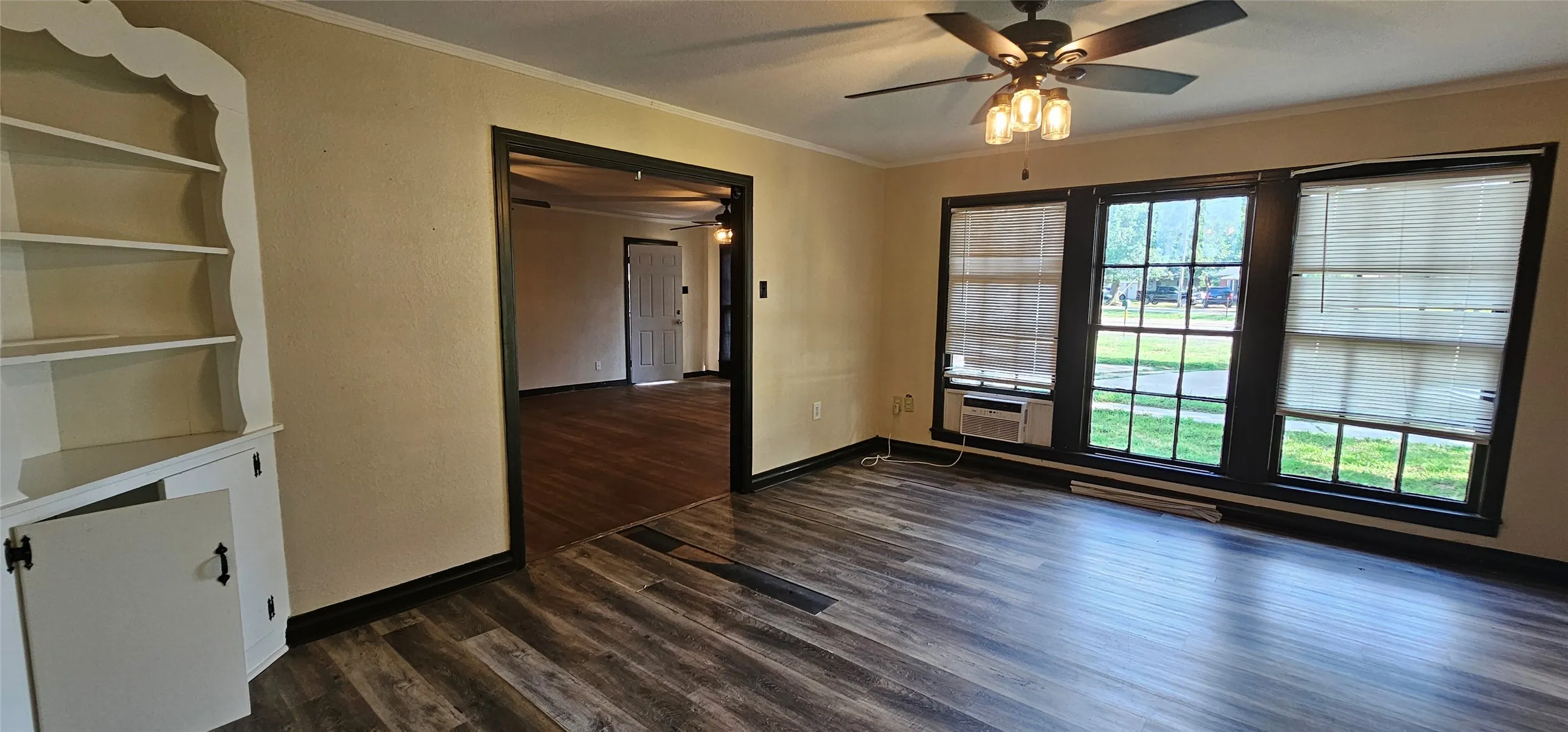 Business For Sale in Van Zandt County , 401 E Pine Street, Edgewood, Texas 75117, 0, 0, Garage spaces, 0 Sqft, built in 1947, mls#21361266, Real Estate Agent in Edgewood, Homes For Sale in Van Zandt county, Homes For Sale in Edgewood, Realtor in Edgewood Texas, Real Estate Brokerage Independent Realty Texas, Luminita Cordes Realtor