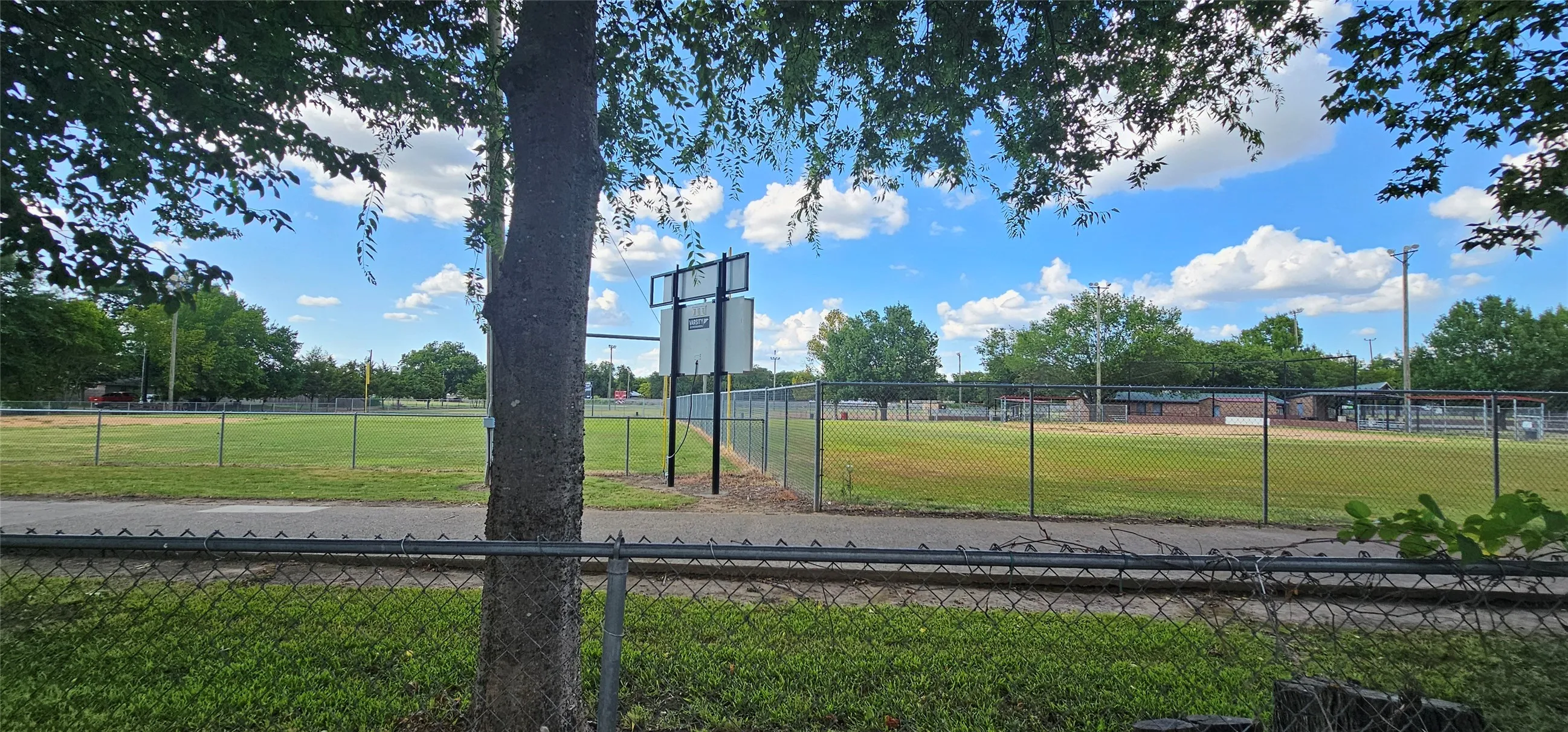 Business For Sale in Van Zandt County , 401 E Pine Street, Edgewood, Texas 75117, 0, 0, Garage spaces, 0 Sqft, built in 1947, mls#21361266, Real Estate Agent in Edgewood, Homes For Sale in Van Zandt county, Homes For Sale in Edgewood, Realtor in Edgewood Texas, Real Estate Brokerage Independent Realty Texas, Luminita Cordes Realtor