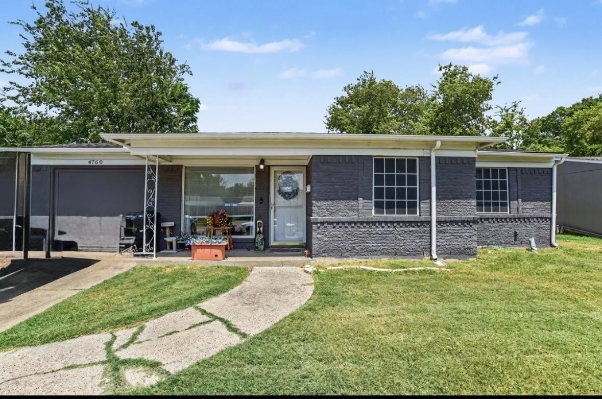 Single Family Residence For Sale in Dallas County , 4760 Salem Drive, Mesquite, Texas 75150, 4 Bedroom, 2 Bathroom, Garage spaces, 1,348 Sqft, built in 1958, mls#21355281, Real Estate Agent in Mesquite, Homes For Sale in Dallas county, Homes For Sale in Mesquite, Realtor in Mesquite Texas, Real Estate Brokerage Independent Realty Texas, Luminita Cordes Realtor
