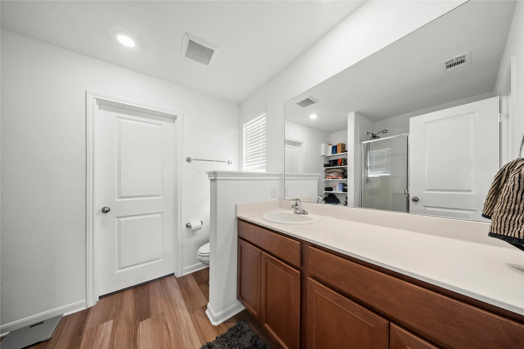 Single Family Residence For Sale in Kaufman County , 1522 Coldwater Way, Crandall, Texas 75114, 4 Bedroom, 4 Bathroom, 2 Garage spaces, 2,264 Sqft, built in 2023, mls#21361882, Real Estate Agent in Crandall, Homes For Sale in Kaufman county, Homes For Sale in Crandall, Realtor in Crandall Texas, Real Estate Brokerage Independent Realty Texas, Luminita Cordes Realtor