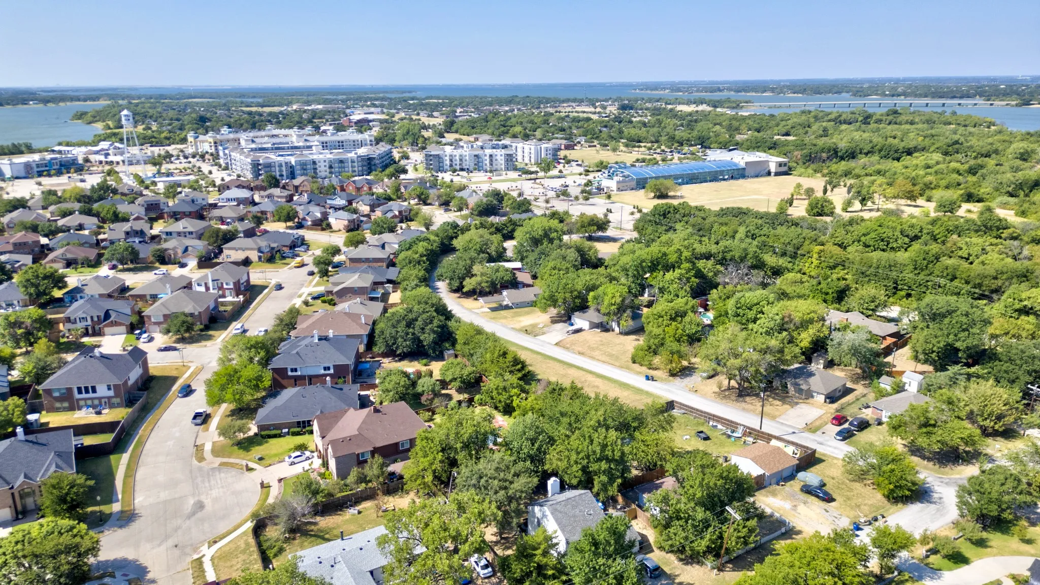Single Family Residence For Sale in Denton County , 111 Faye Circle, Little Elm, Texas 75068, 2 Bedroom, 1 Bathroom, Garage spaces, 996 Sqft, built in 1959, mls#21357368, Real Estate Agent in Little Elm, Homes For Sale in Denton county, Homes For Sale in Little Elm, Realtor in Little Elm Texas, Real Estate Brokerage Independent Realty Texas, Luminita Cordes Realtor