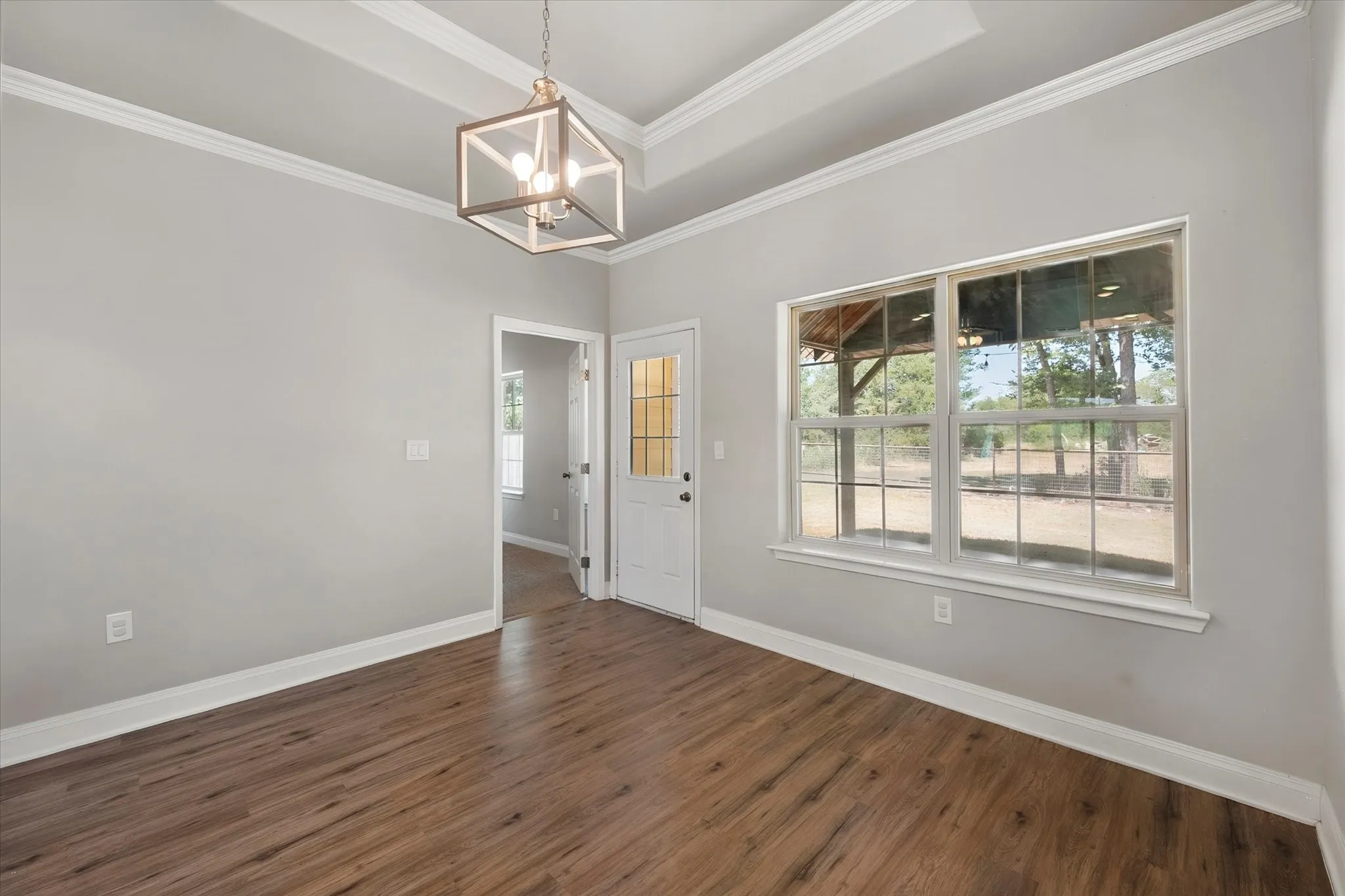 Single Family Residence For Sale in Navarro County , 6013 SE County Road 3050, Corsicana, Texas 75109, 3 Bedroom, 2 Bathroom, Garage spaces, 1,236 Sqft, built in 2020, mls#21361778, Real Estate Agent in Corsicana, Homes For Sale in Navarro county, Homes For Sale in Corsicana, Realtor in Corsicana Texas, Real Estate Brokerage Independent Realty Texas, Luminita Cordes Realtor