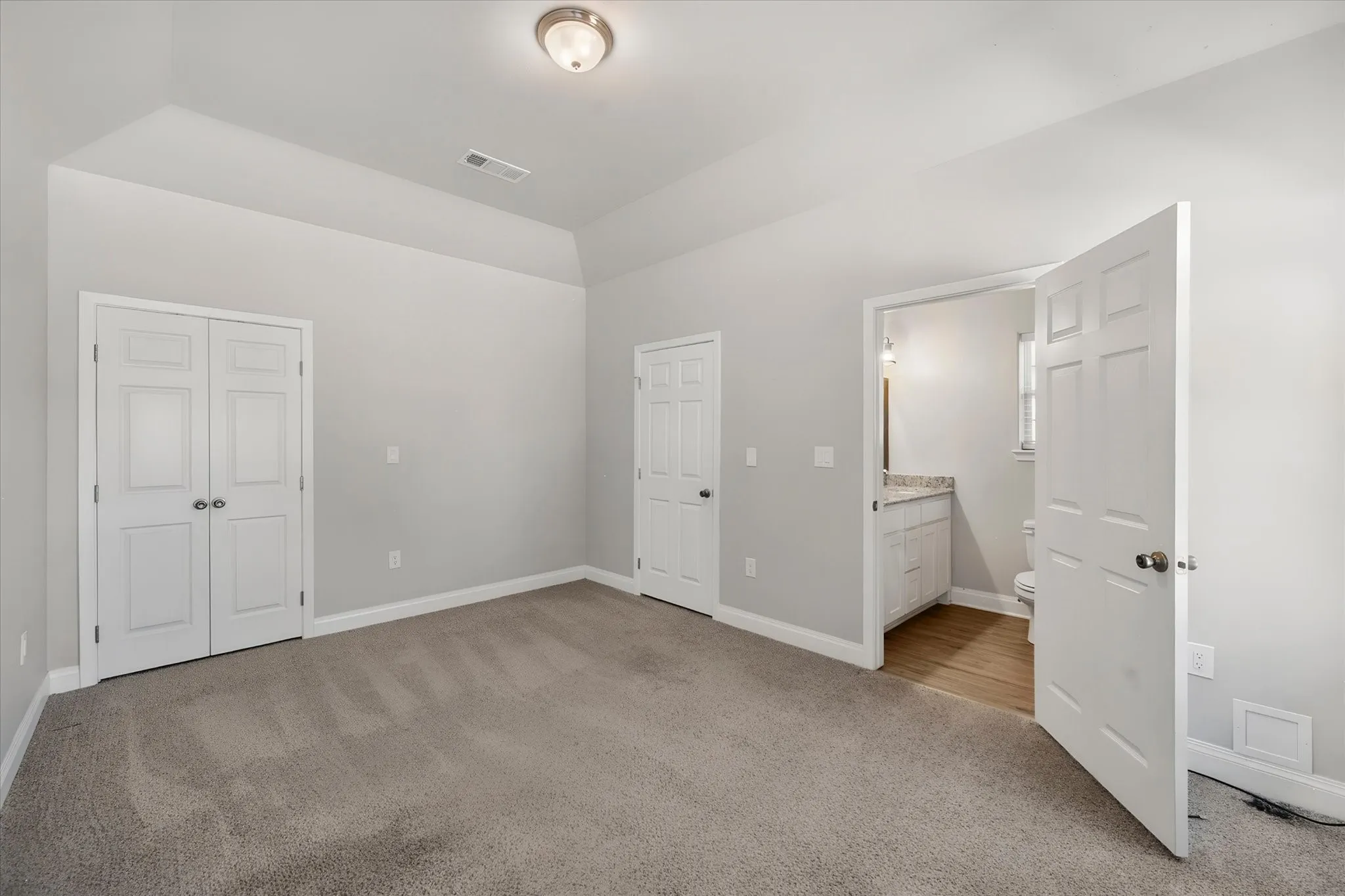 Single Family Residence For Sale in Navarro County , 6013 SE County Road 3050, Corsicana, Texas 75109, 3 Bedroom, 2 Bathroom, Garage spaces, 1,236 Sqft, built in 2020, mls#21361778, Real Estate Agent in Corsicana, Homes For Sale in Navarro county, Homes For Sale in Corsicana, Realtor in Corsicana Texas, Real Estate Brokerage Independent Realty Texas, Luminita Cordes Realtor