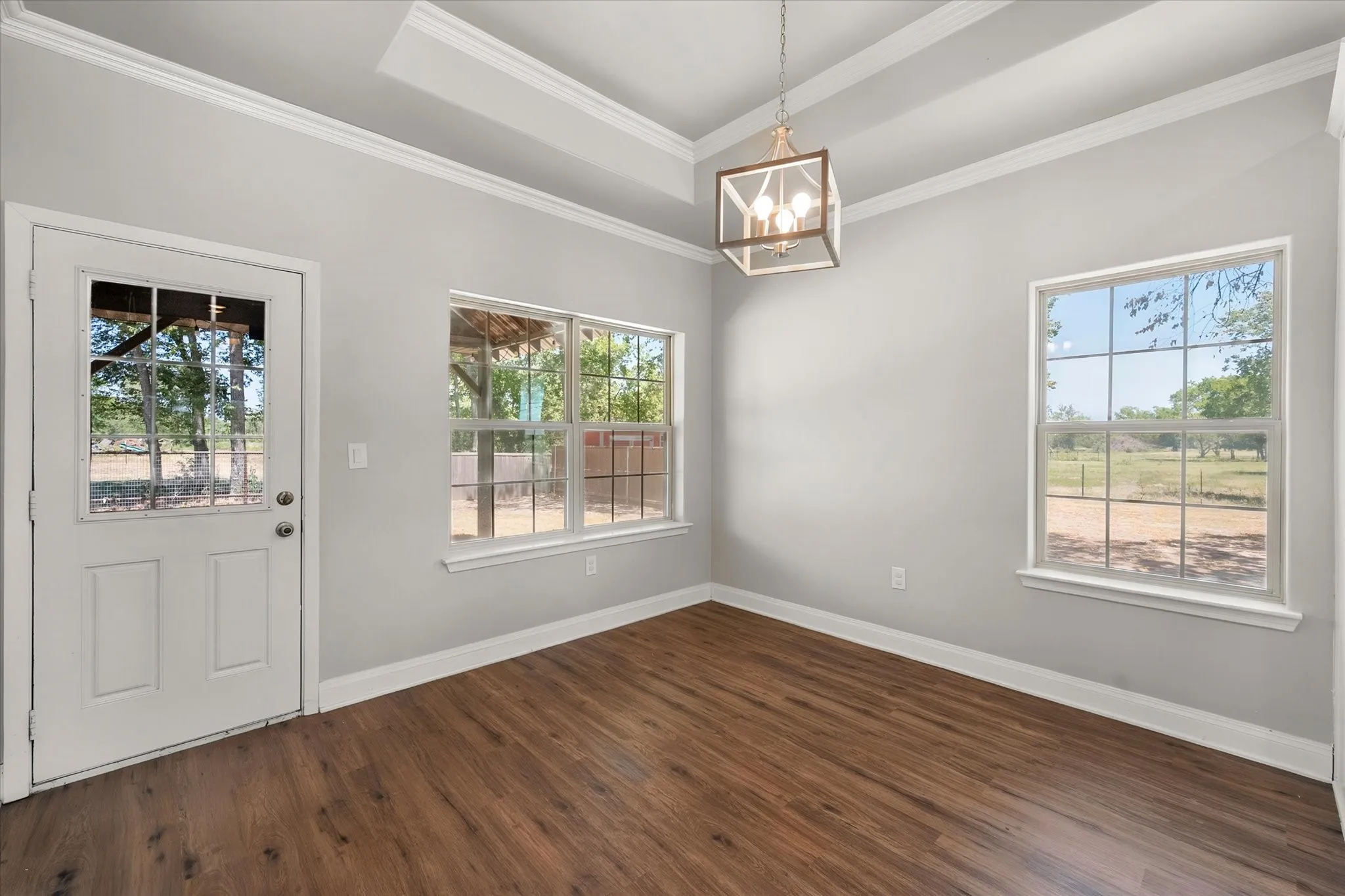 Single Family Residence For Sale in Navarro County , 6013 SE County Road 3050, Corsicana, Texas 75109, 3 Bedroom, 2 Bathroom, Garage spaces, 1,236 Sqft, built in 2020, mls#21361778, Real Estate Agent in Corsicana, Homes For Sale in Navarro county, Homes For Sale in Corsicana, Realtor in Corsicana Texas, Real Estate Brokerage Independent Realty Texas, Luminita Cordes Realtor