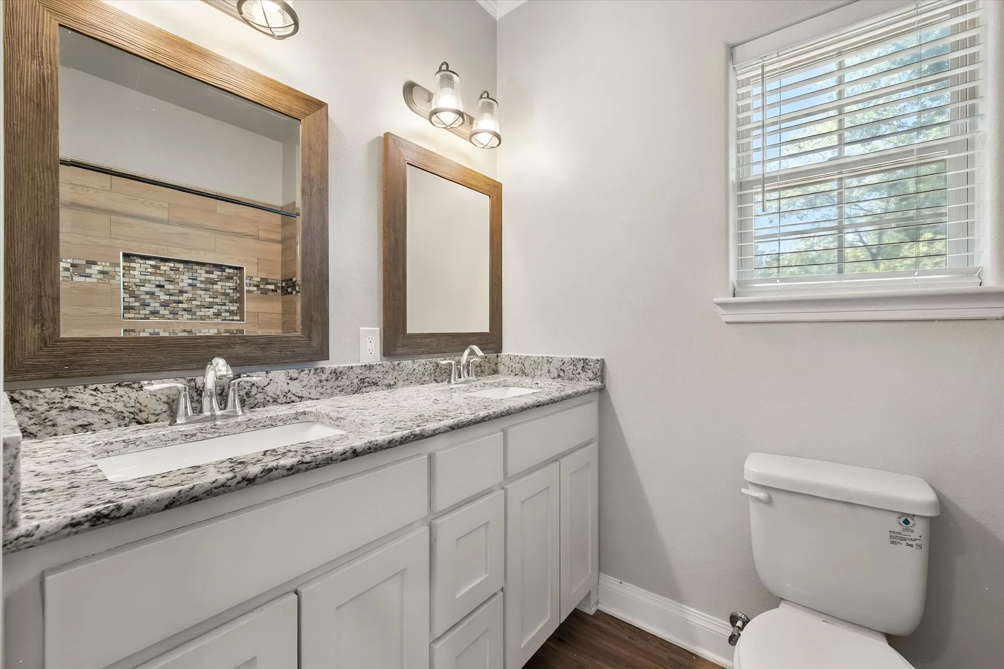 Single Family Residence For Sale in Navarro County , 6013 SE County Road 3050, Corsicana, Texas 75109, 3 Bedroom, 2 Bathroom, Garage spaces, 1,236 Sqft, built in 2020, mls#21361778, Real Estate Agent in Corsicana, Homes For Sale in Navarro county, Homes For Sale in Corsicana, Realtor in Corsicana Texas, Real Estate Brokerage Independent Realty Texas, Luminita Cordes Realtor