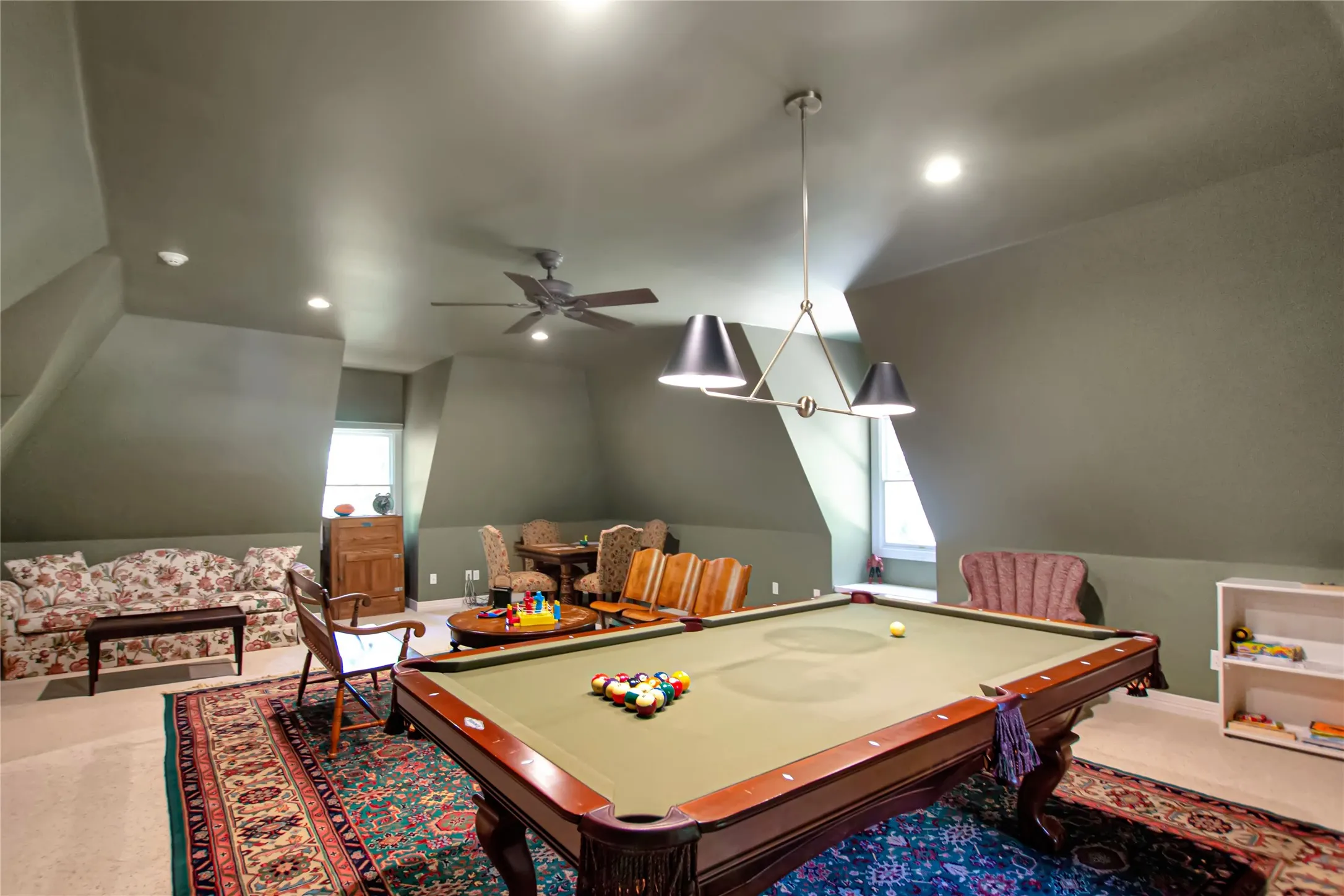 Single Family Residence For Sale in Smith County , 3889 Brighton Creek Circle, Tyler, Texas 75707, 4 Bedroom, 4 Bathroom, 3 Garage spaces, 5,835 Sqft, built in 2001, mls#21358628, Real Estate Agent in Tyler, Homes For Sale in Smith county, Homes For Sale in Tyler, Realtor in Tyler Texas, Real Estate Brokerage Independent Realty Texas, Luminita Cordes Realtor