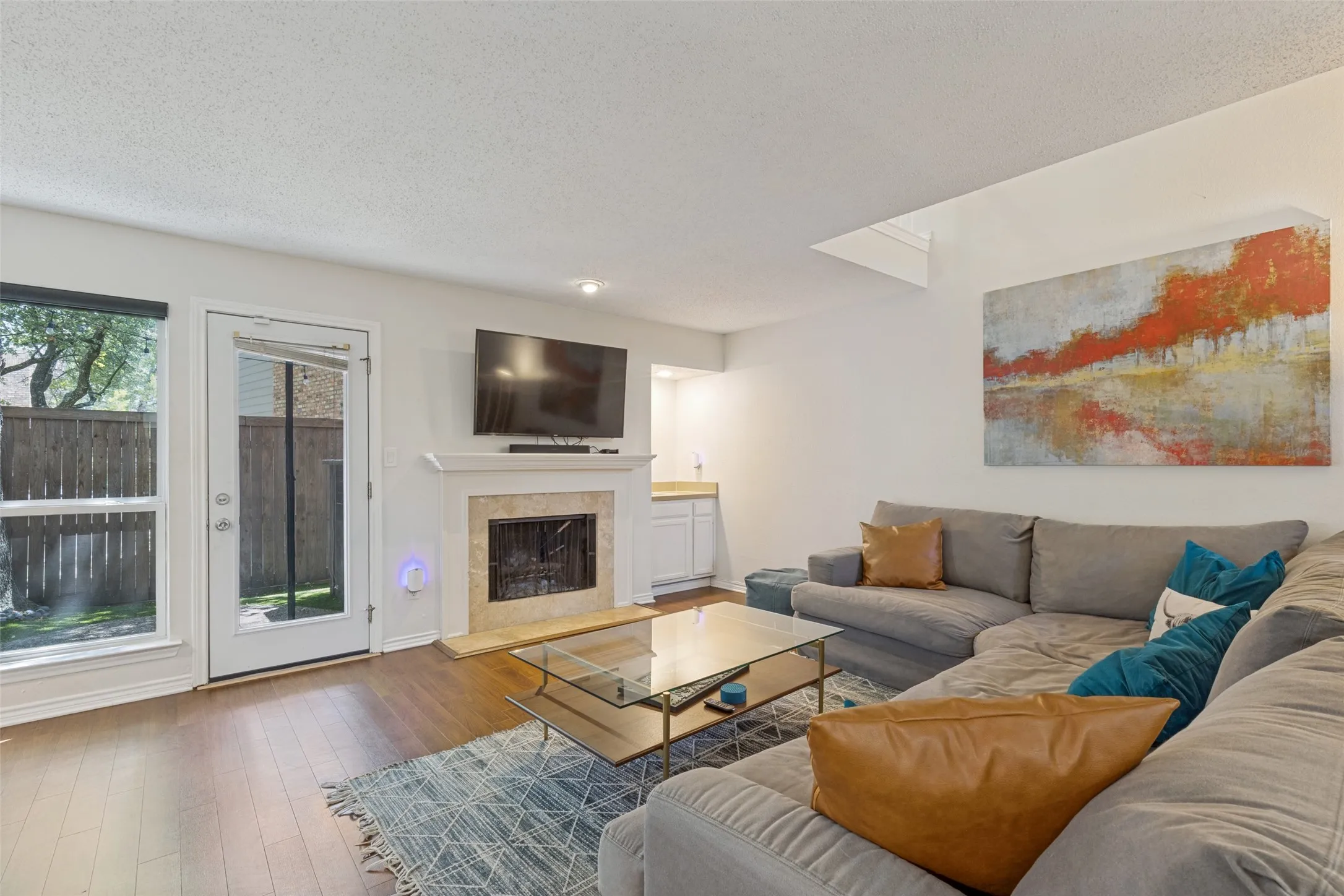 Townhouse For Sale in Dallas County , 8434 Towneship Lane, Dallas, Texas 75243, 2 Bedroom, 2 Bathroom, 2 Garage spaces, 1,419 Sqft, built in 1982, Price $279,000, mls#21360089, Real Estate Agent in Dallas, Homes For Sale in Dallas county, Homes For Sale in Dallas, Realtor in Dallas Texas, Real Estate Brokerage Independent Realty Texas, Luminita Cordes Realtor