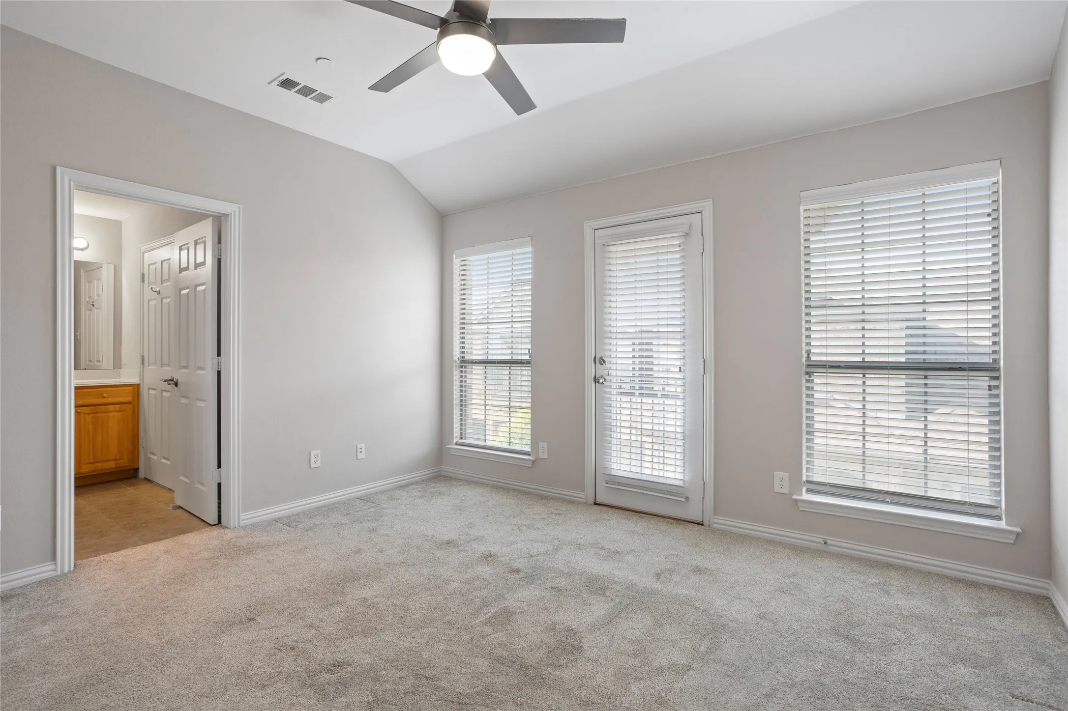 Condominium For Sale in Collin County , 3075 Willow Grove Boulevard 1103, Mc Kinney, Texas 75070, 2 Bedroom, 2 Bathroom, 2 Garage spaces, 1,231 Sqft, built in 2007, mls#21361812, Real Estate Agent in Mc Kinney, Homes For Sale in Collin county, Homes For Sale in Mc Kinney, Realtor in Mc Kinney Texas, Real Estate Brokerage Independent Realty Texas, Luminita Cordes Realtor