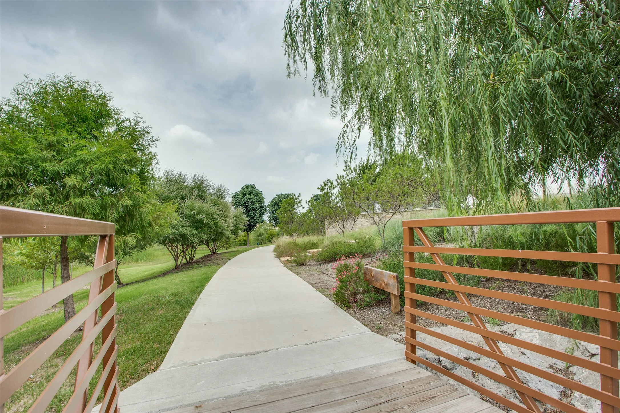 Single Family Residence For Rent in Denton County , 16705 Lincoln Park Lane, Prosper, Texas 75078, 4 Bedroom, 2 Bathroom, 2 Garage spaces, 2,184 Sqft, built in 2021, mls#21337738, Real Estate Agent in Prosper, Homes For Rent in Denton county, Homes For Rent in Prosper, Realtor in Prosper Texas, Real Estate Brokerage Independent Realty Texas, Luminita Cordes Realtor