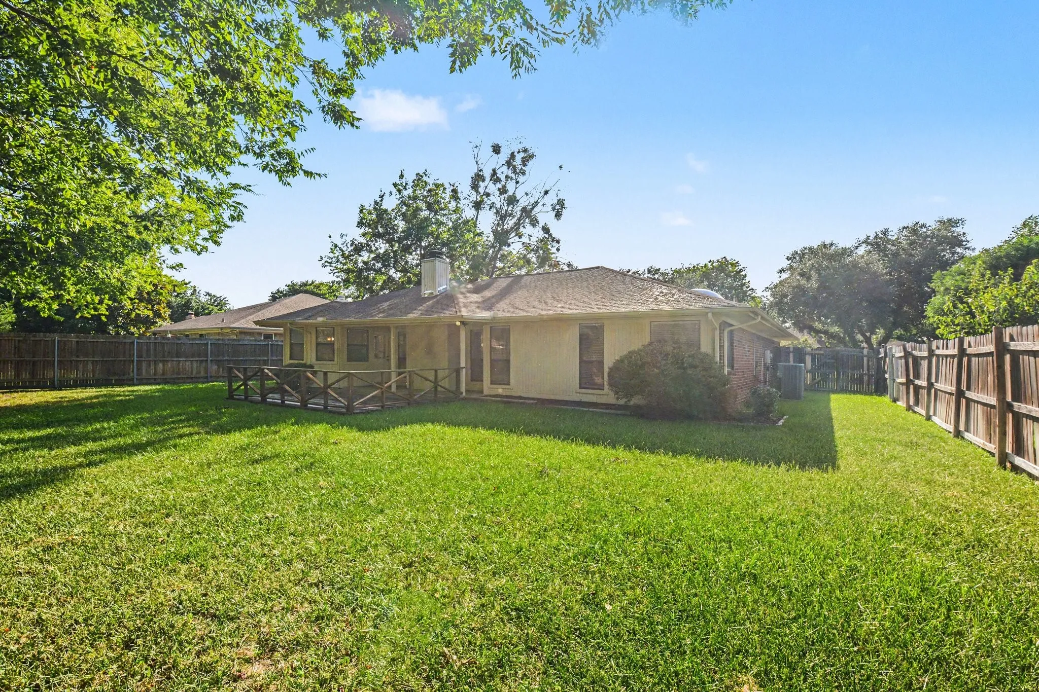Single Family Residence For Sale in Denton County , 7 Alamosa Drive, Trophy Club, Texas 76262, 4 Bedroom, 2 Bathroom, 2 Garage spaces, 1,779 Sqft, built in 1985, mls#21362037, Real Estate Agent in Trophy Club, Homes For Sale in Denton county, Homes For Sale in Trophy Club, Realtor in Trophy Club Texas, Real Estate Brokerage Independent Realty Texas, Luminita Cordes Realtor
