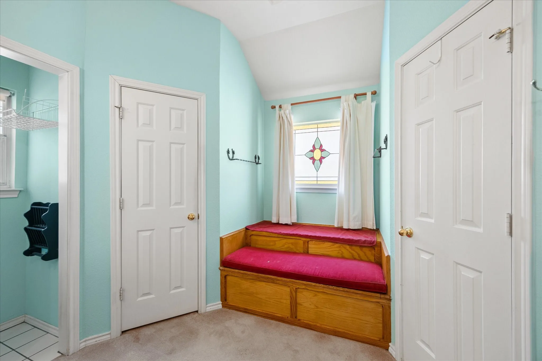 Single Family Residence For Sale in Parker County , 4201 E Bankhead Highway, Weatherford, Texas 76087, 3 Bedroom, 2 Bathroom, 2 Garage spaces, 2,144 Sqft, built in 1995, mls#21358892, Real Estate Agent in Weatherford, Homes For Sale in Parker county, Homes For Sale in Weatherford, Realtor in Weatherford Texas, Real Estate Brokerage Independent Realty Texas, Luminita Cordes Realtor