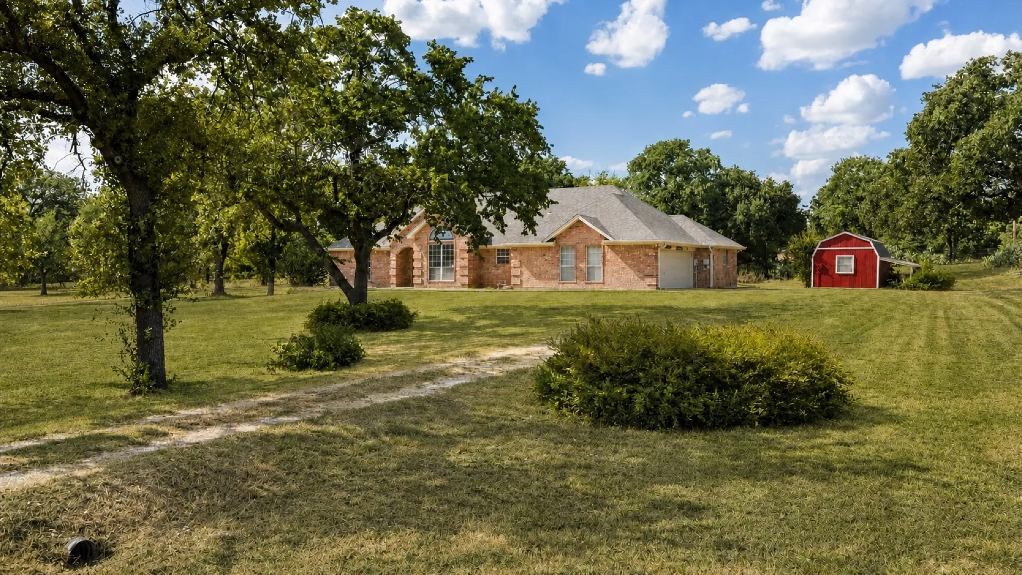 Single Family Residence For Sale in Parker County , 4201 E Bankhead Highway, Weatherford, Texas 76087, 3 Bedroom, 2 Bathroom, 2 Garage spaces, 2,144 Sqft, built in 1995, mls#21358892, Real Estate Agent in Weatherford, Homes For Sale in Parker county, Homes For Sale in Weatherford, Realtor in Weatherford Texas, Real Estate Brokerage Independent Realty Texas, Luminita Cordes Realtor