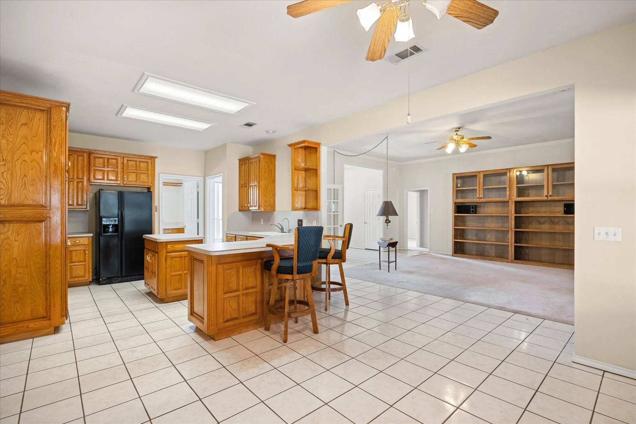 Single Family Residence For Sale in Parker County , 4201 E Bankhead Highway, Weatherford, Texas 76087, 3 Bedroom, 2 Bathroom, 2 Garage spaces, 2,144 Sqft, built in 1995, mls#21358892, Real Estate Agent in Weatherford, Homes For Sale in Parker county, Homes For Sale in Weatherford, Realtor in Weatherford Texas, Real Estate Brokerage Independent Realty Texas, Luminita Cordes Realtor