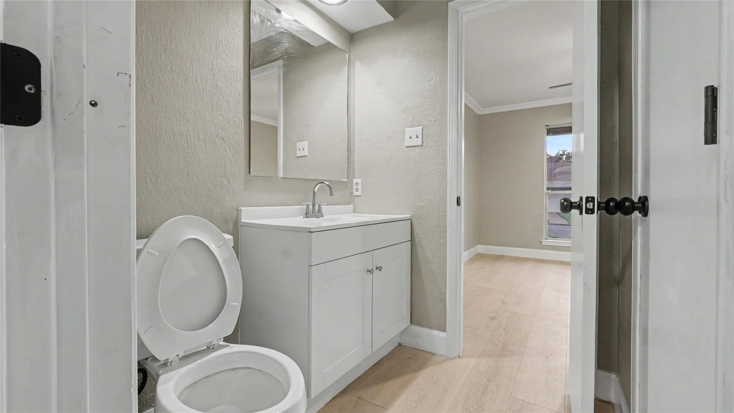 Duplex For Rent in Tarrant County , 2755 Parkchester Drive, Arlington, Texas 76015, 2 Bedroom, 2 Bathroom, Garage spaces, 1,037 Sqft, built in 1978, mls#21362011, Real Estate Agent in Arlington, Homes For Rent in Tarrant county, Homes For Rent in Arlington, Realtor in Arlington Texas, Real Estate Brokerage Independent Realty Texas, Luminita Cordes Realtor