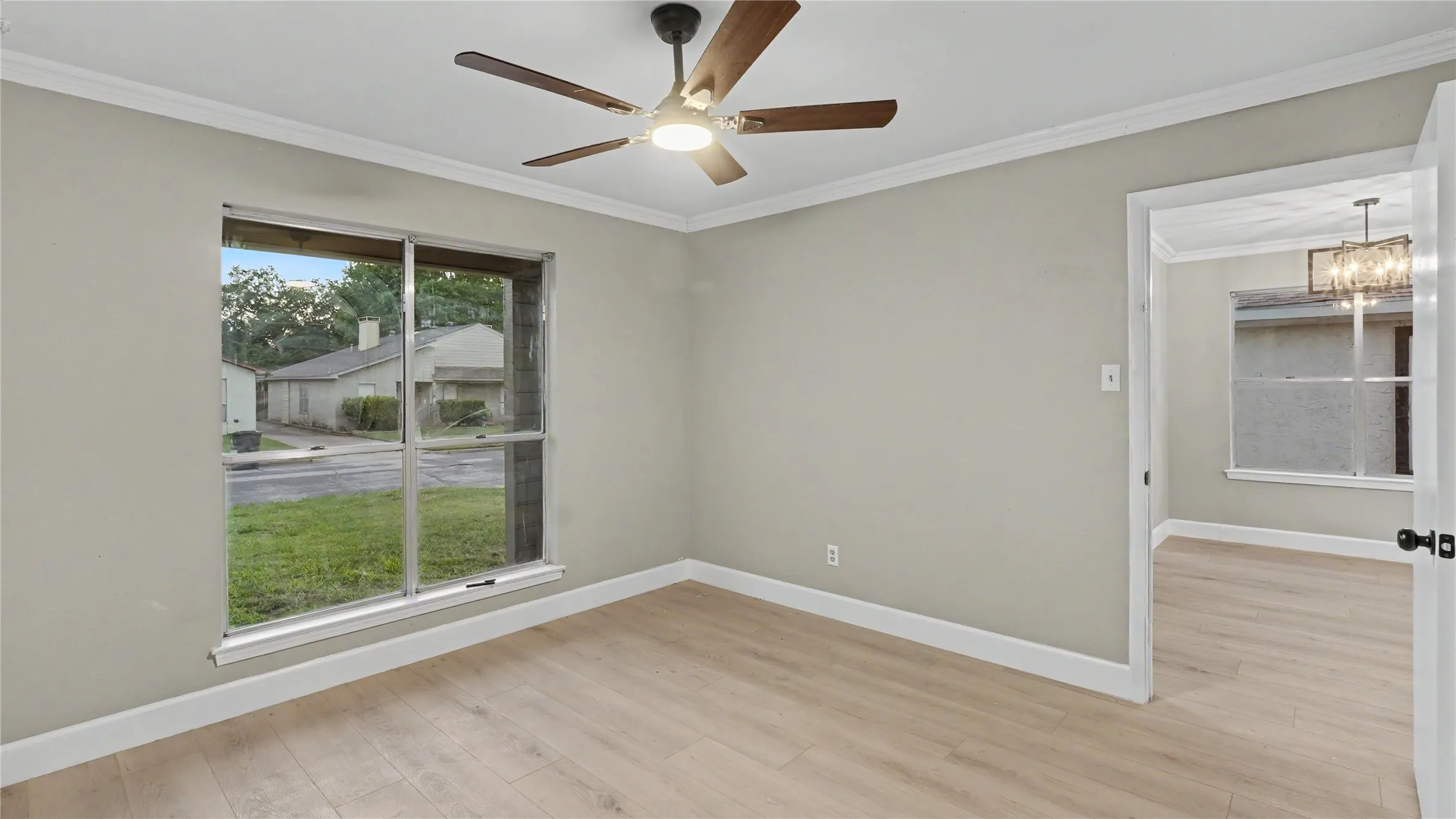 Duplex For Rent in Tarrant County , 2755 Parkchester Drive, Arlington, Texas 76015, 2 Bedroom, 2 Bathroom, Garage spaces, 1,037 Sqft, built in 1978, mls#21362011, Real Estate Agent in Arlington, Homes For Rent in Tarrant county, Homes For Rent in Arlington, Realtor in Arlington Texas, Real Estate Brokerage Independent Realty Texas, Luminita Cordes Realtor