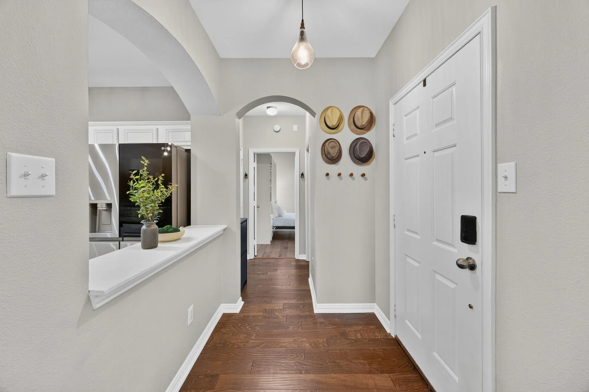 Condominium For Sale in Collin County , 575 S Virginia Hills Drive 407, Mc Kinney, Texas 75072, 2 Bedroom, 2 Bathroom, 2 Garage spaces, 1,184 Sqft, built in 2005, mls#21359760, Real Estate Agent in Mc Kinney, Homes For Sale in Collin county, Homes For Sale in Mc Kinney, Realtor in Mc Kinney Texas, Real Estate Brokerage Independent Realty Texas, Luminita Cordes Realtor