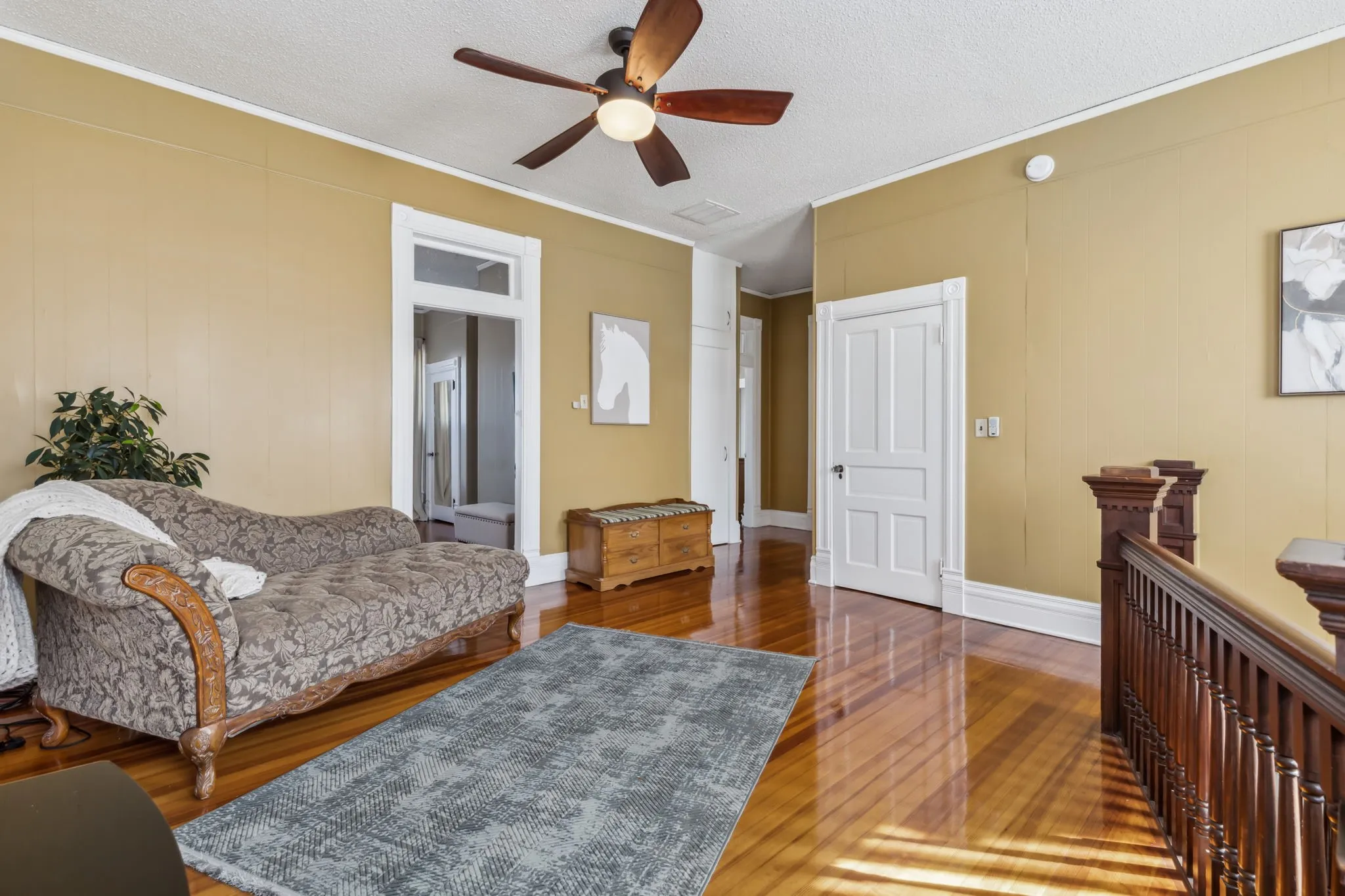 Single Family Residence For Sale in Grayson County , 819 S Crockett Street, Sherman, Texas 75090, 3 Bedroom, 2 Bathroom, 2 Garage spaces, 2,800 Sqft, built in 1890, mls#21362054, Real Estate Agent in Sherman, Homes For Sale in Grayson county, Homes For Sale in Sherman, Realtor in Sherman Texas, Real Estate Brokerage Independent Realty Texas, Luminita Cordes Realtor