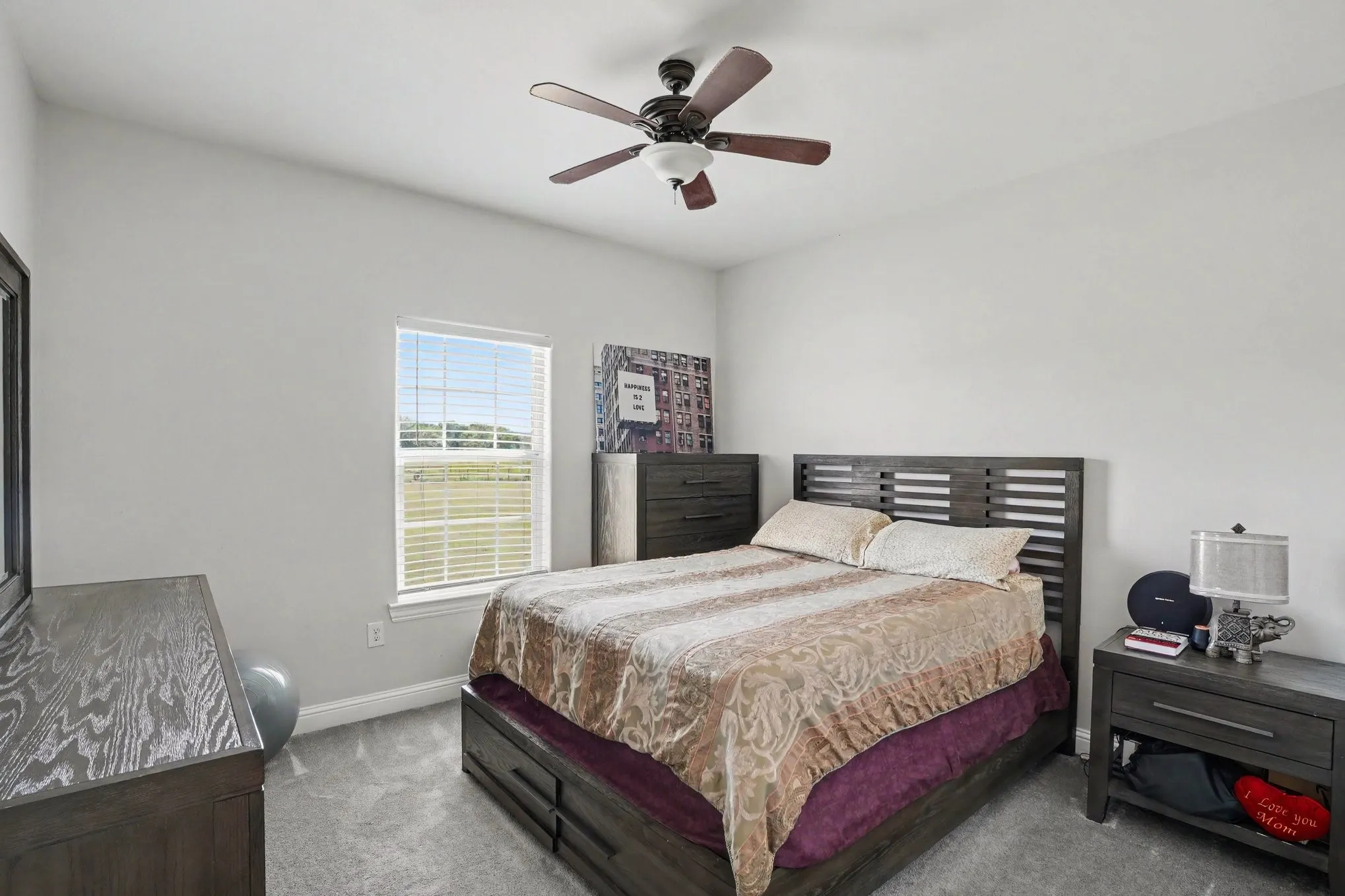 Single Family Residence For Sale in Hunt County , 1362 Private Road 2739, Caddo Mills, Texas 75135, 5 Bedroom, 3 Bathroom, 2 Garage spaces, 4,060 Sqft, built in 2015, mls#21361534, Real Estate Agent in Caddo Mills, Homes For Sale in Hunt county, Homes For Sale in Caddo Mills, Realtor in Caddo Mills Texas, Real Estate Brokerage Independent Realty Texas, Luminita Cordes Realtor