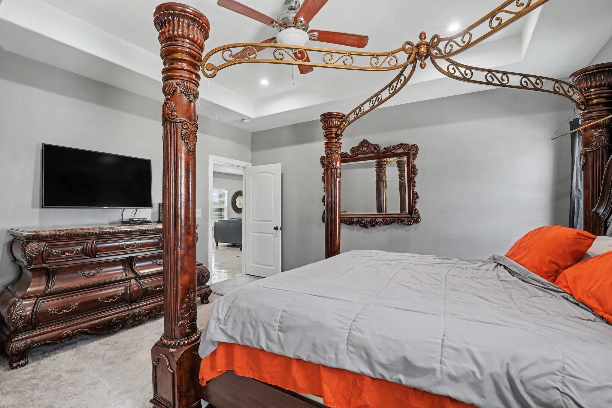 Single Family Residence For Sale in Hunt County , 1362 Private Road 2739, Caddo Mills, Texas 75135, 5 Bedroom, 3 Bathroom, 2 Garage spaces, 4,060 Sqft, built in 2015, mls#21361534, Real Estate Agent in Caddo Mills, Homes For Sale in Hunt county, Homes For Sale in Caddo Mills, Realtor in Caddo Mills Texas, Real Estate Brokerage Independent Realty Texas, Luminita Cordes Realtor