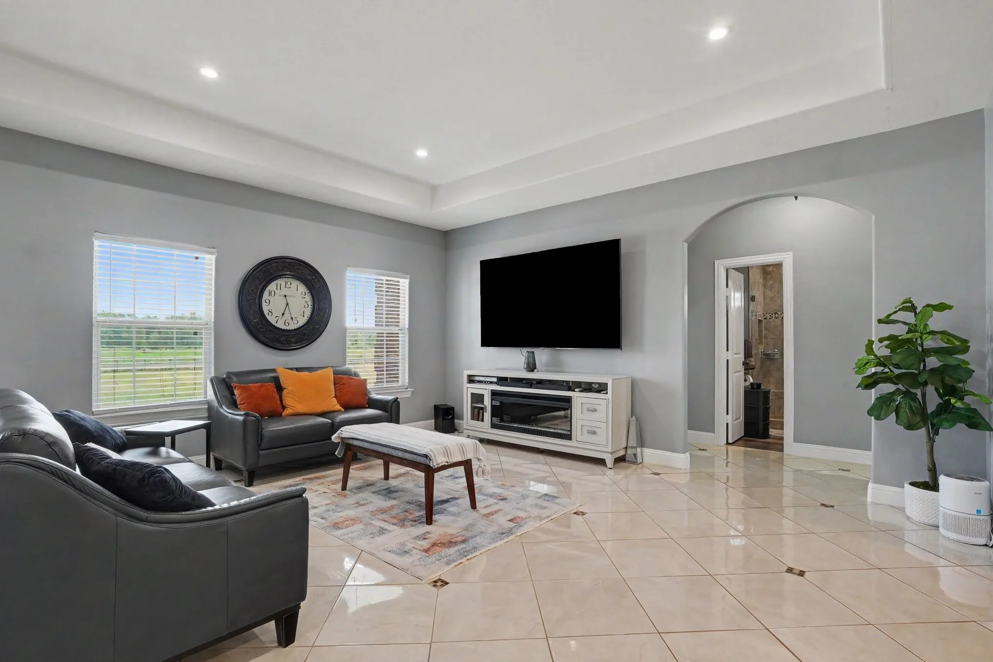 Single Family Residence For Sale in Hunt County , 1362 Private Road 2739, Caddo Mills, Texas 75135, 5 Bedroom, 3 Bathroom, 2 Garage spaces, 4,060 Sqft, built in 2015, mls#21361534, Real Estate Agent in Caddo Mills, Homes For Sale in Hunt county, Homes For Sale in Caddo Mills, Realtor in Caddo Mills Texas, Real Estate Brokerage Independent Realty Texas, Luminita Cordes Realtor