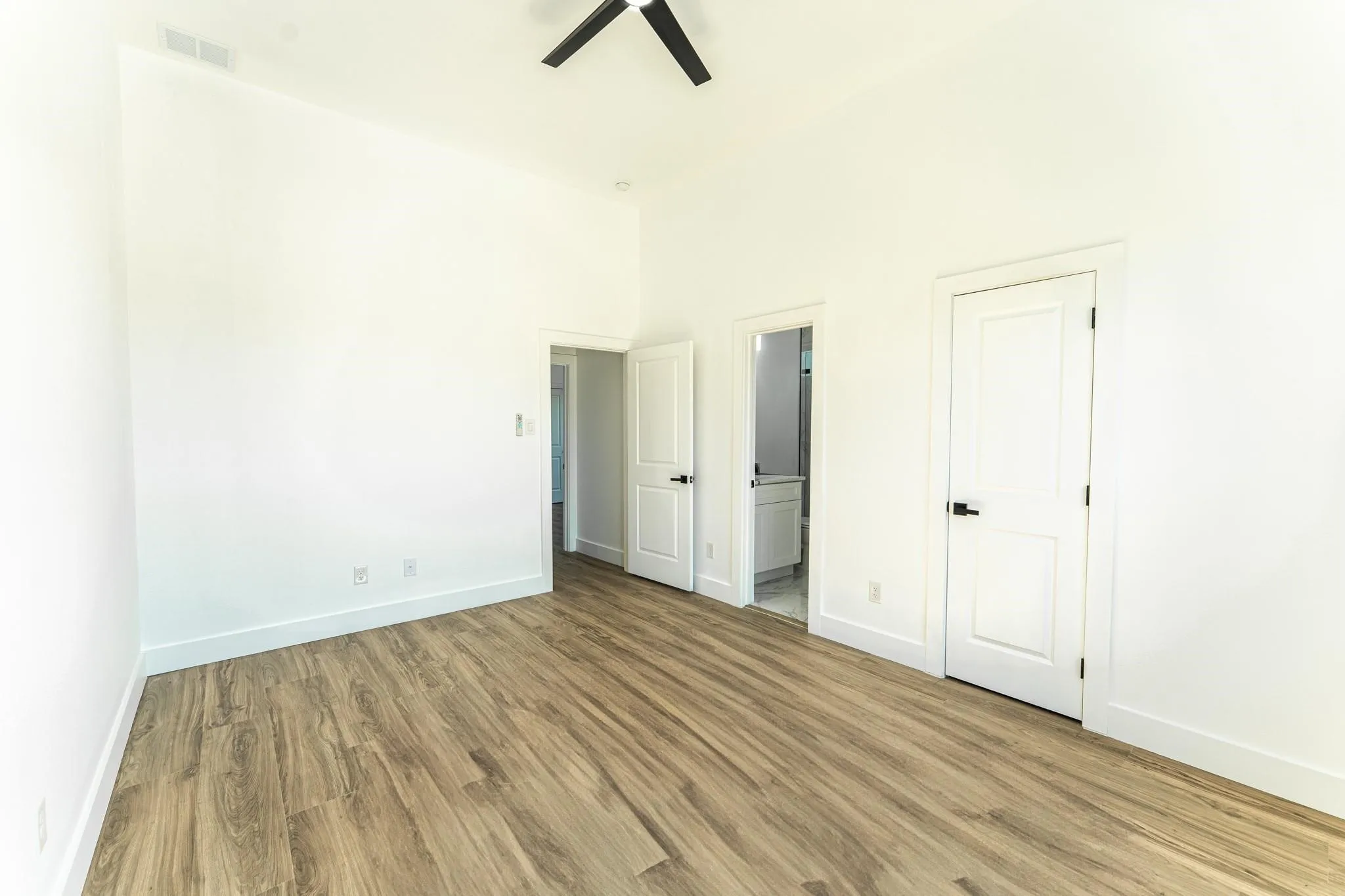 Single Family Residence For Rent in Hopkins County , 2147 Heath Street, Sulphur Springs, Texas 75482, 4 Bedroom, 4 Bathroom, 2 Garage spaces, 2,867 Sqft, built in 2025, mls#21362058, Real Estate Agent in Sulphur Springs, Homes For Rent in Hopkins county, Homes For Rent in Sulphur Springs, Realtor in Sulphur Springs Texas, Real Estate Brokerage Independent Realty Texas, Luminita Cordes Realtor