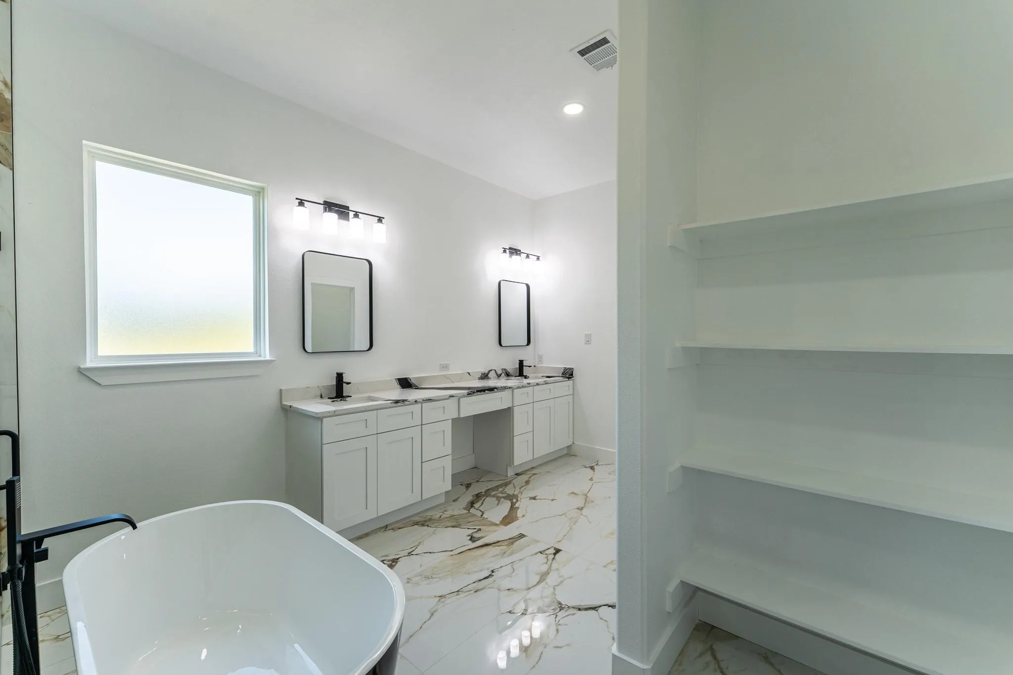Single Family Residence For Rent in Hopkins County , 2147 Heath Street, Sulphur Springs, Texas 75482, 4 Bedroom, 4 Bathroom, 2 Garage spaces, 2,867 Sqft, built in 2025, mls#21362058, Real Estate Agent in Sulphur Springs, Homes For Rent in Hopkins county, Homes For Rent in Sulphur Springs, Realtor in Sulphur Springs Texas, Real Estate Brokerage Independent Realty Texas, Luminita Cordes Realtor